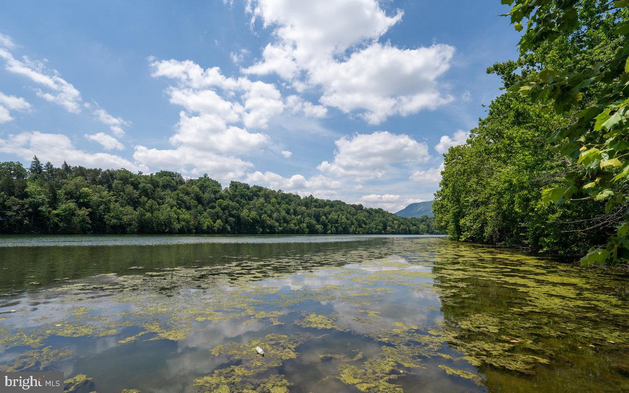 EGYPT BEND ESTATES - Residential