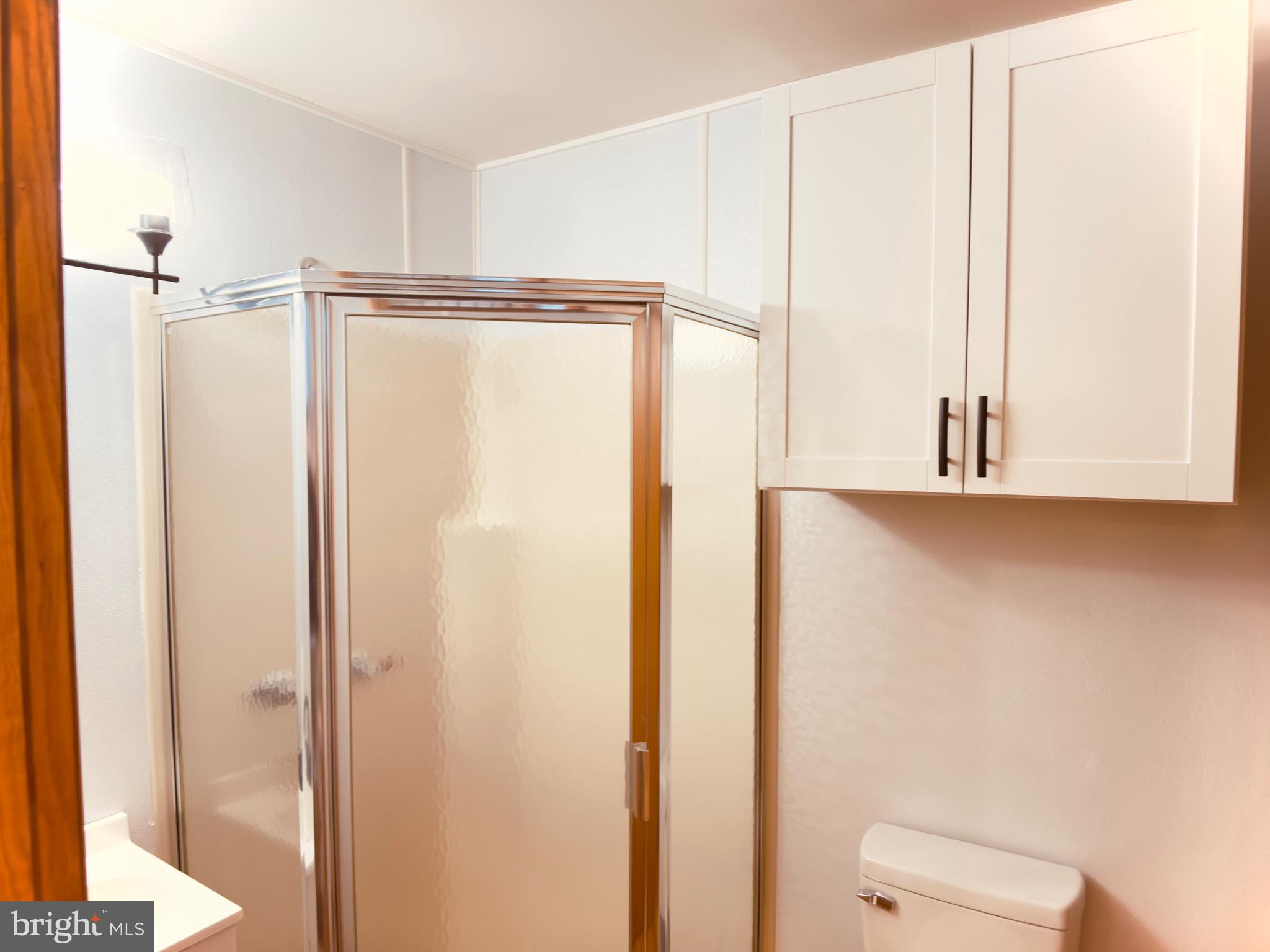 LAUREL BROOK - Residential