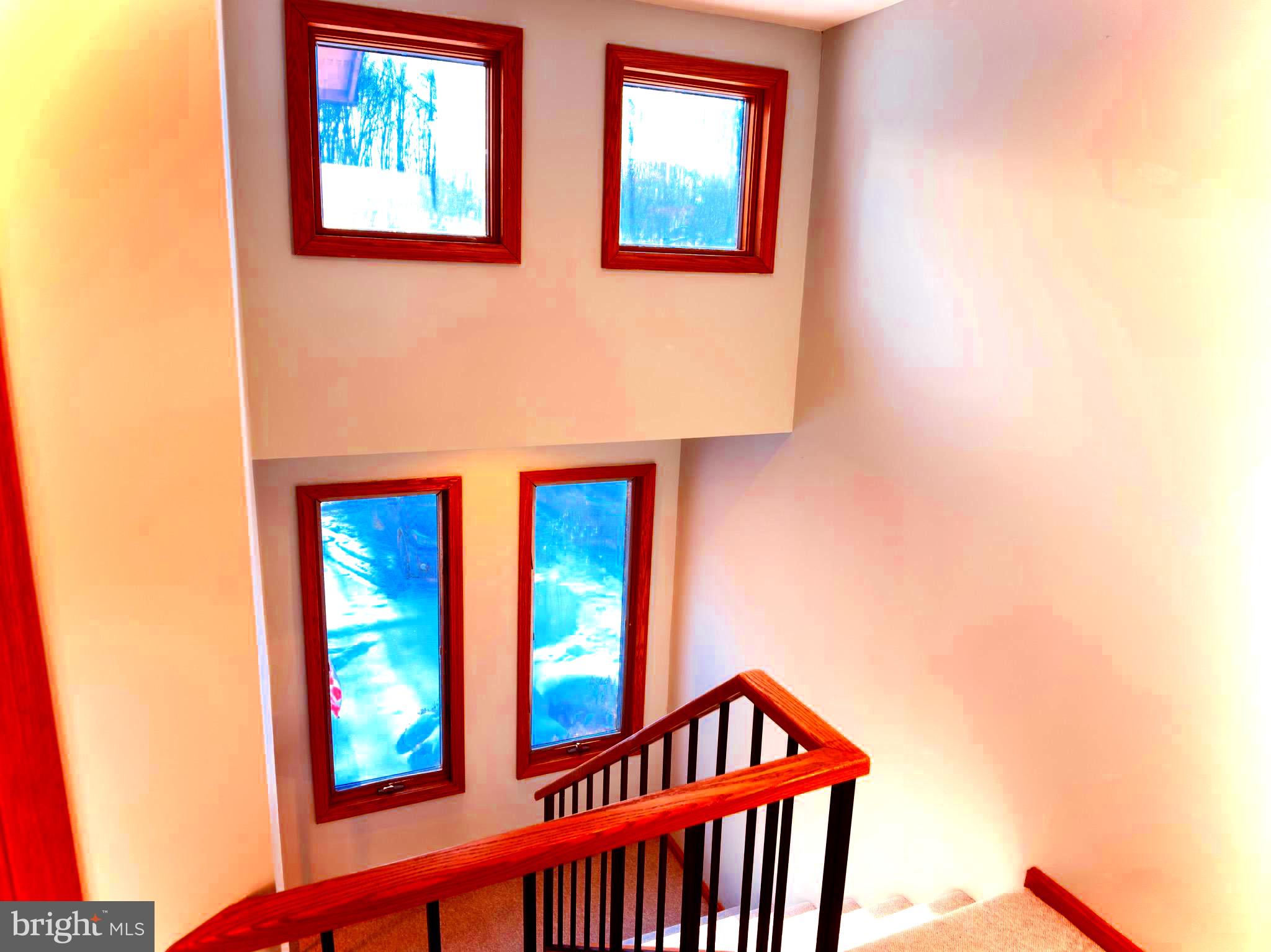 LAUREL BROOK - Residential