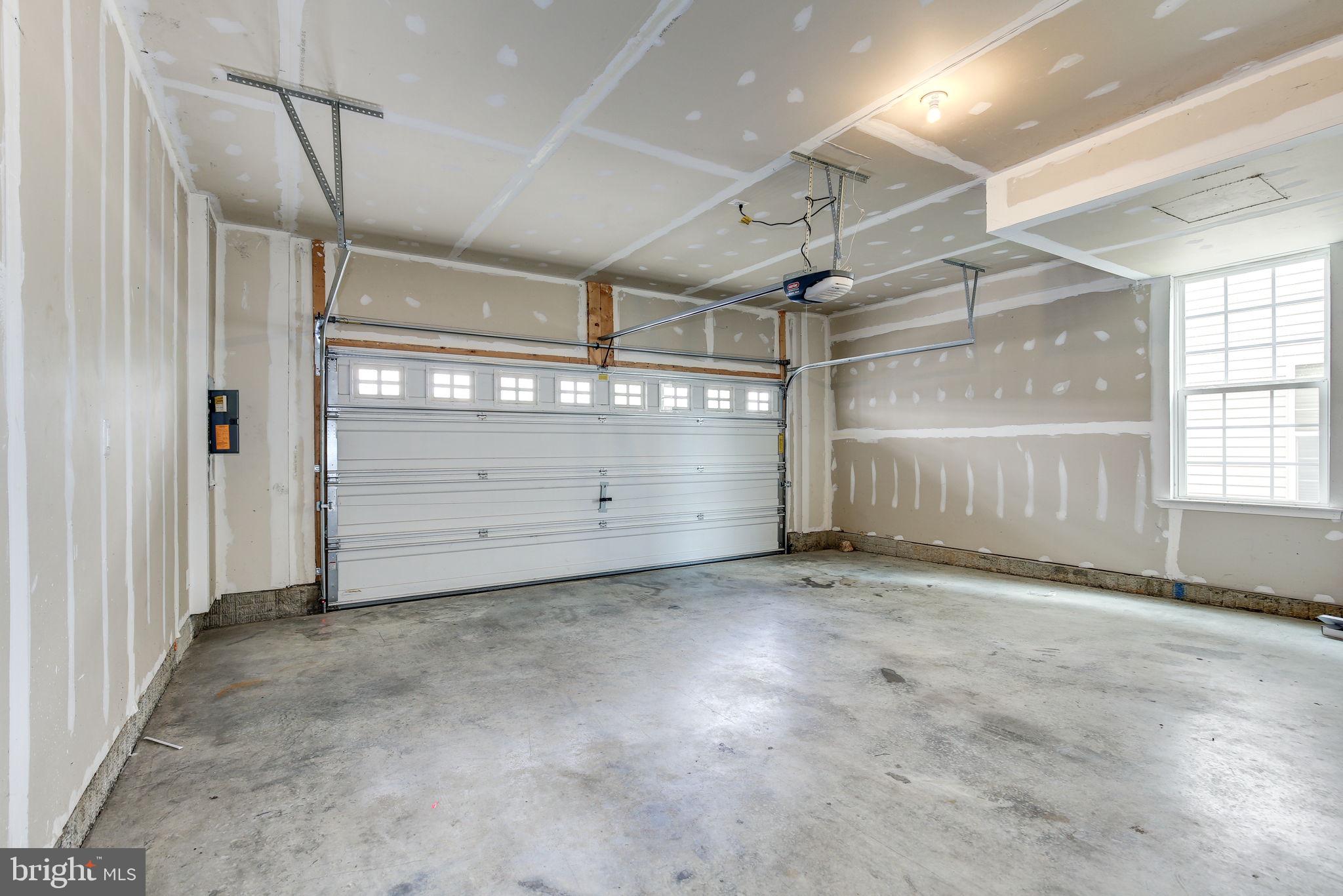 MORRIS PLACE - Residential Lease