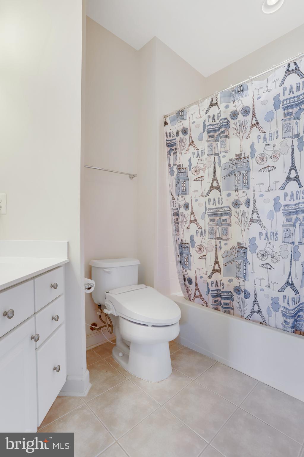 OCCOQUAN OVERLOOK - Residential