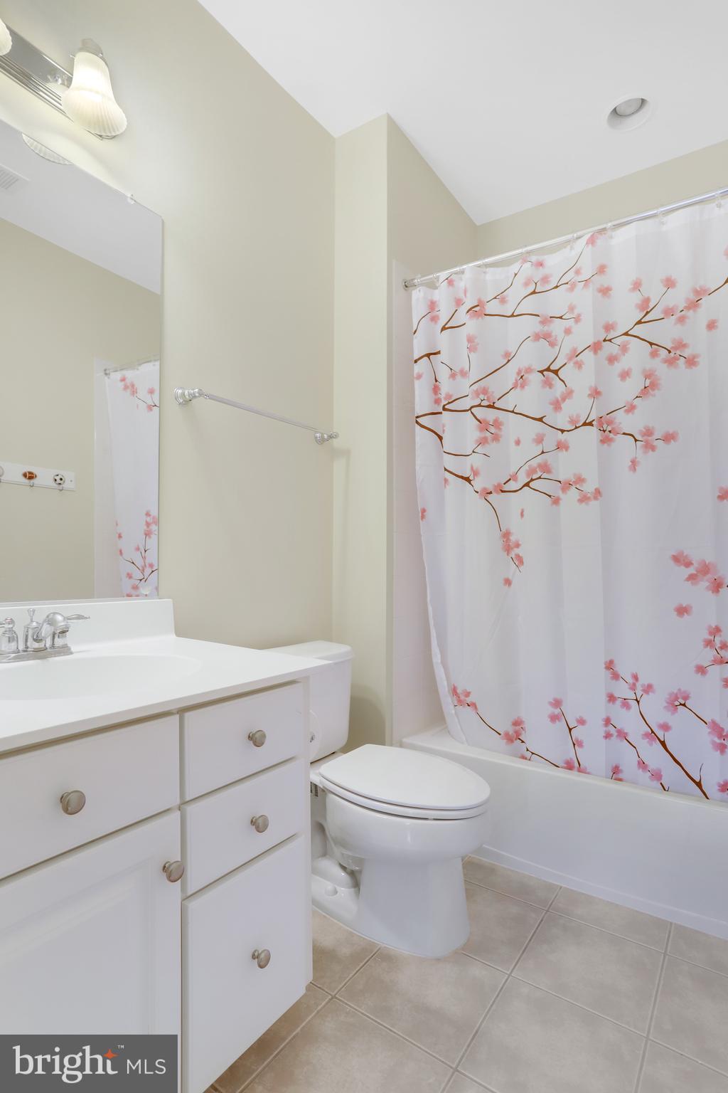 OCCOQUAN OVERLOOK - Residential