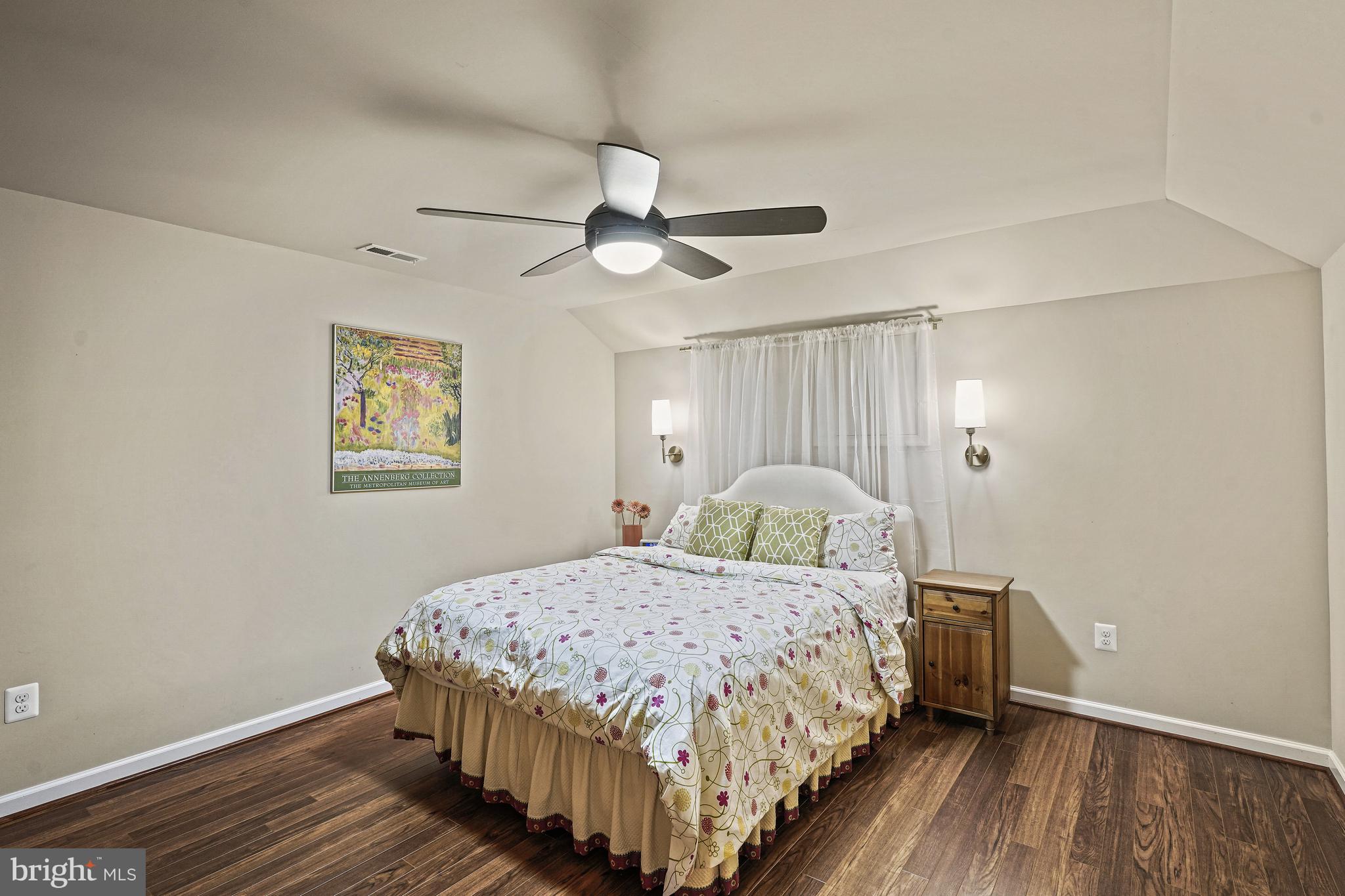 CHESTERBROOK WOODS - Residential