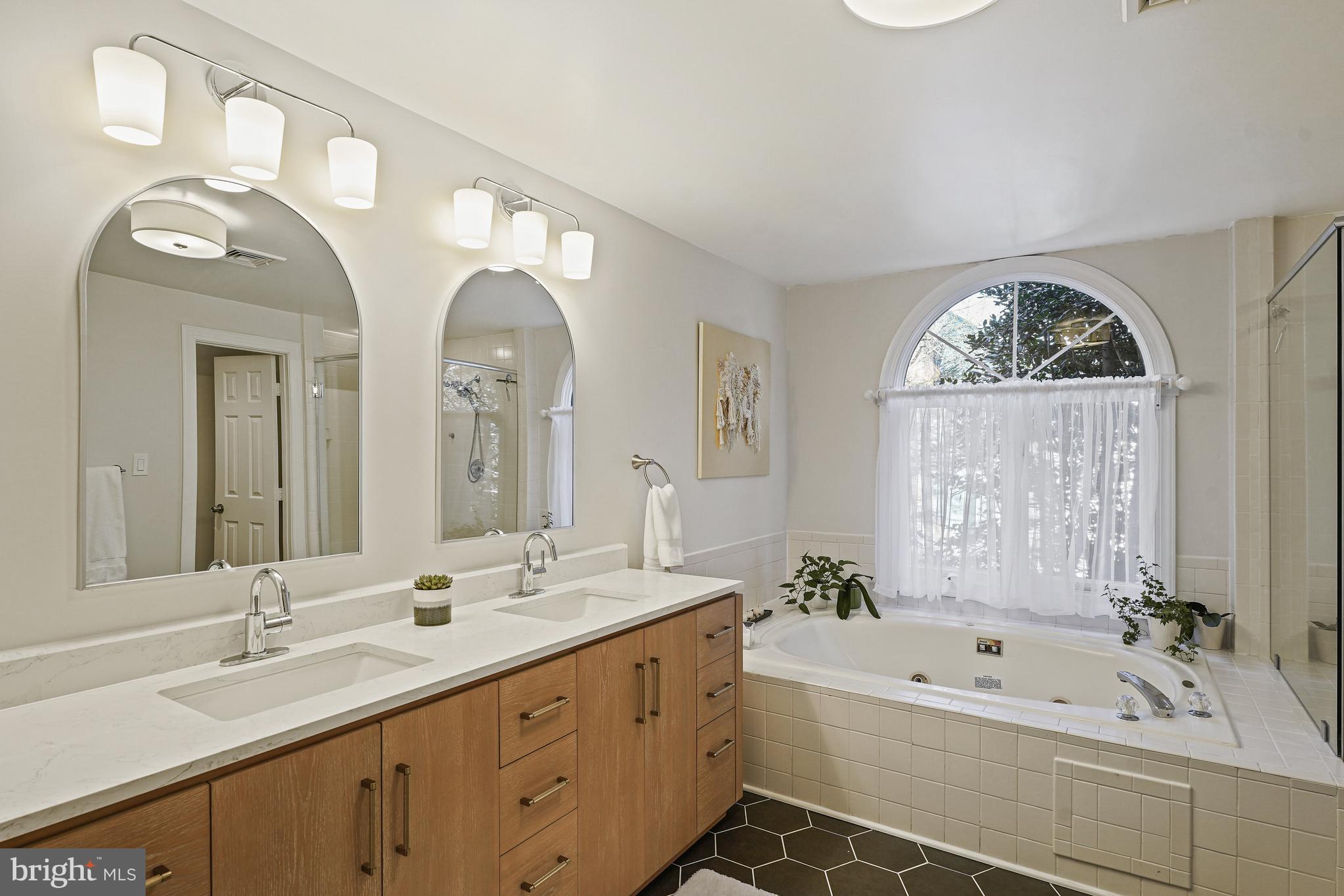 CHESTERBROOK WOODS - Residential