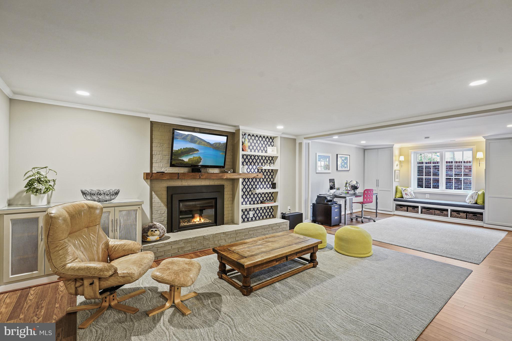 CHESTERBROOK WOODS - Residential