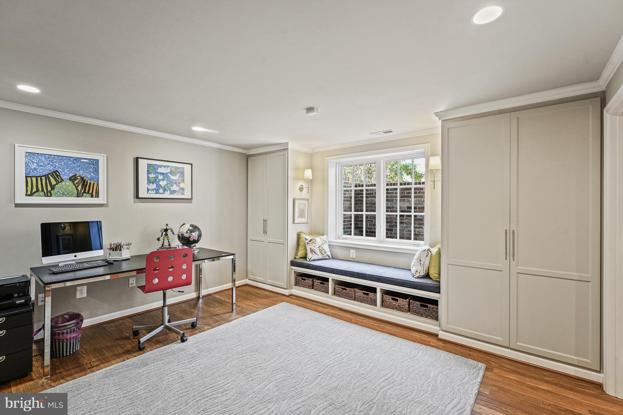 CHESTERBROOK WOODS - Residential