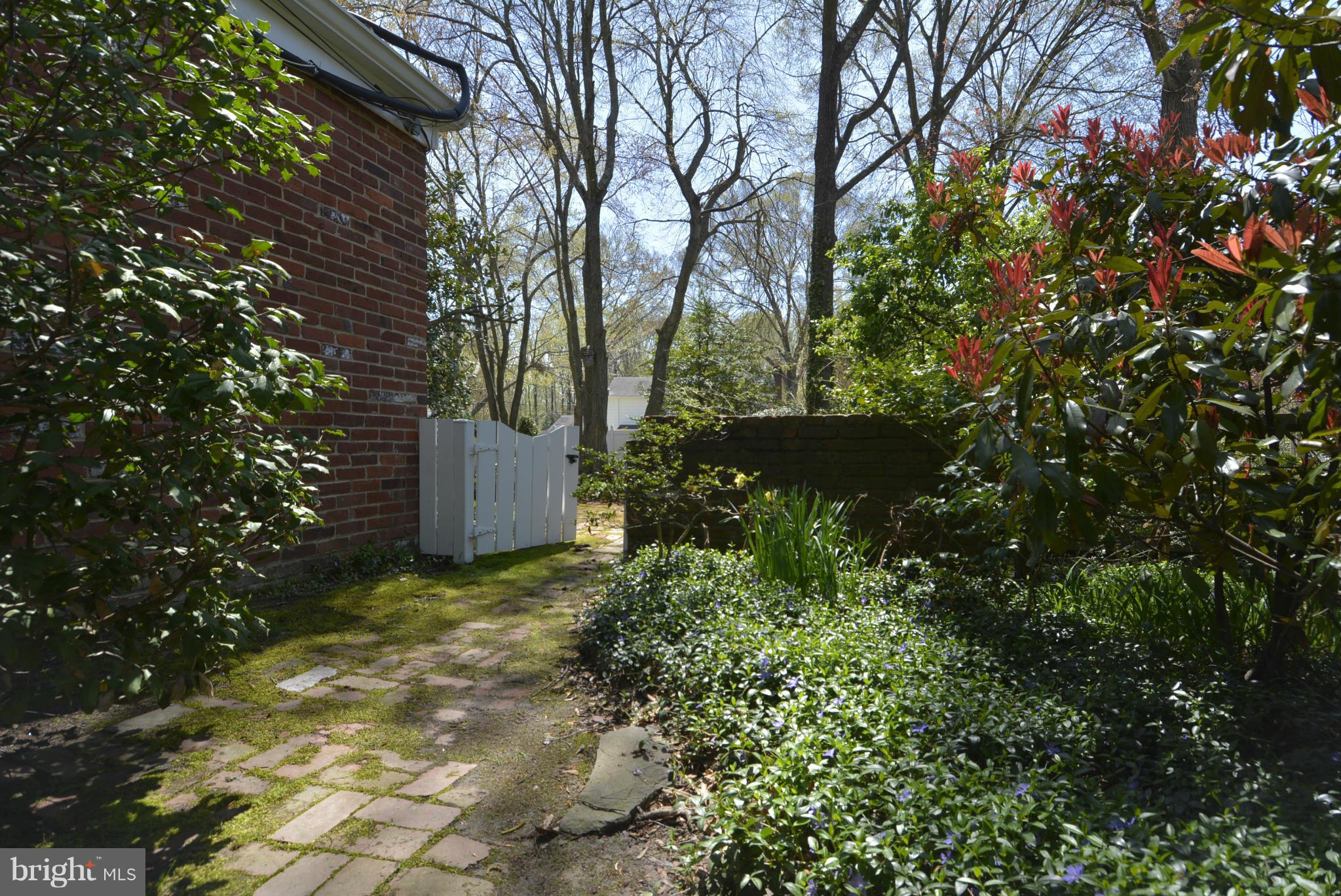 HOLLIN BROOK PARK - Residential