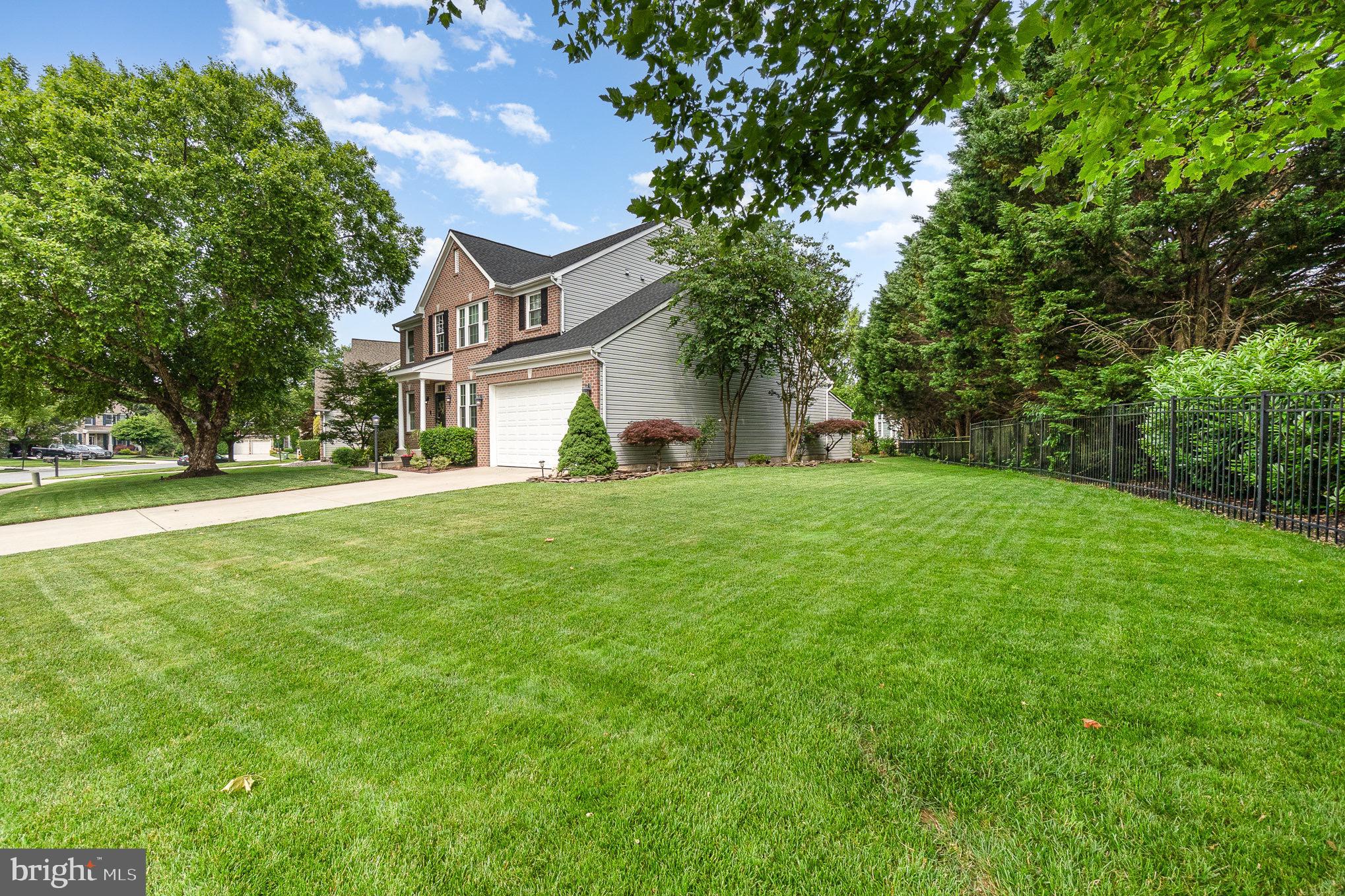 1705 STONE RIDGE COURT