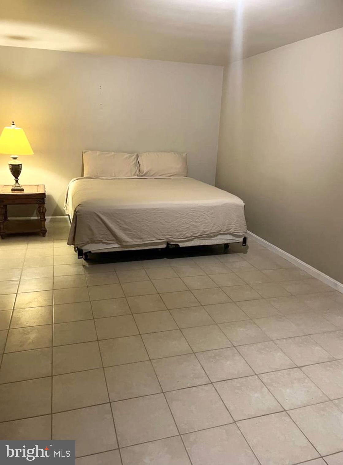 WAYSIDE VILLAGE - Residential