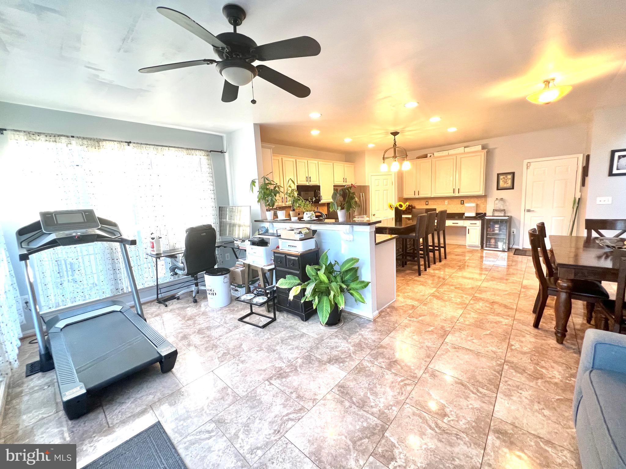 WAYSIDE VILLAGE - Residential