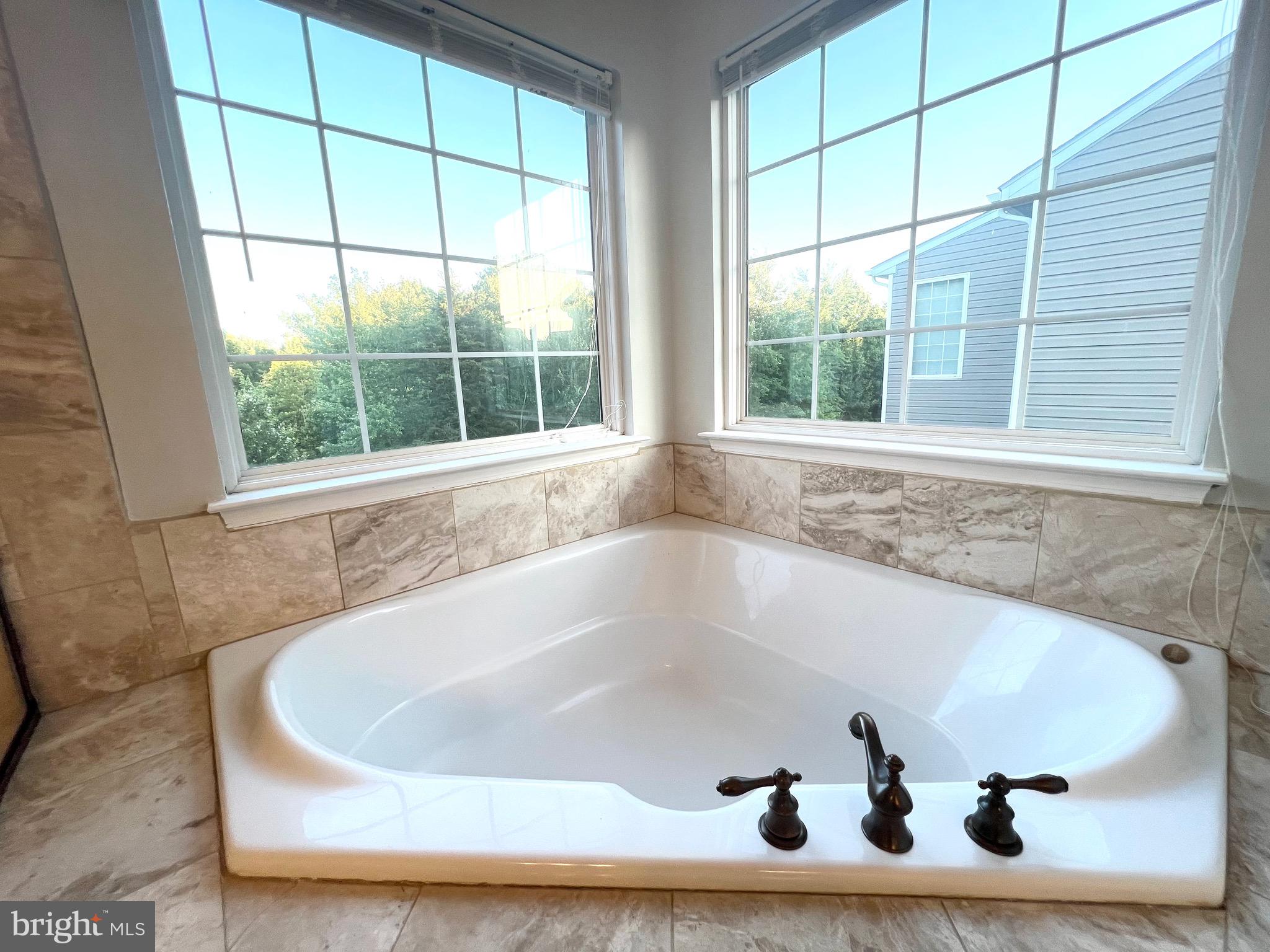 WAYSIDE VILLAGE - Residential