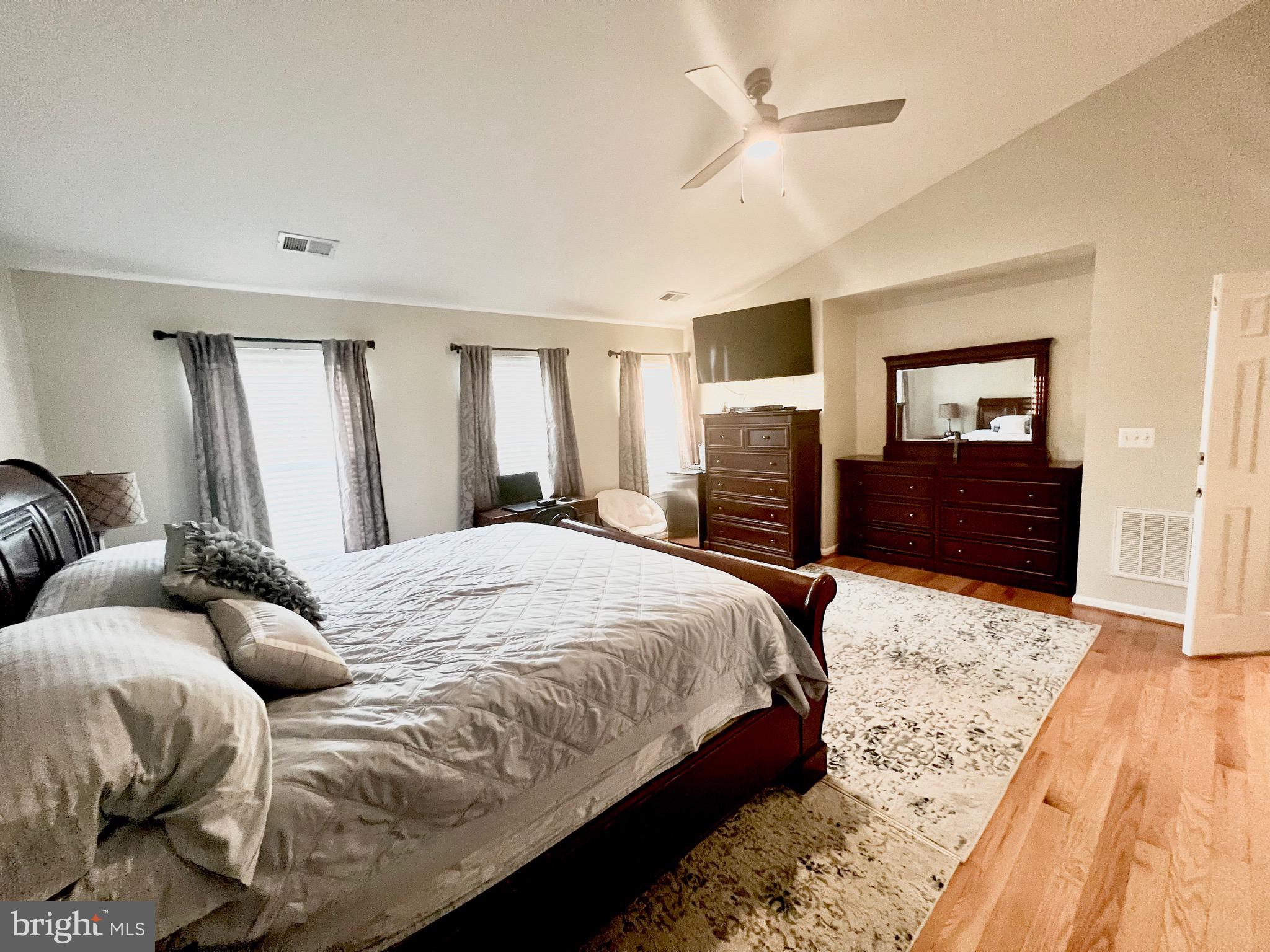 WAYSIDE VILLAGE - Residential