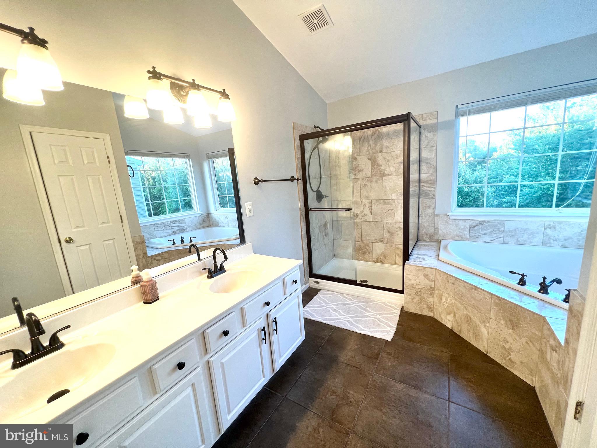 WAYSIDE VILLAGE - Residential