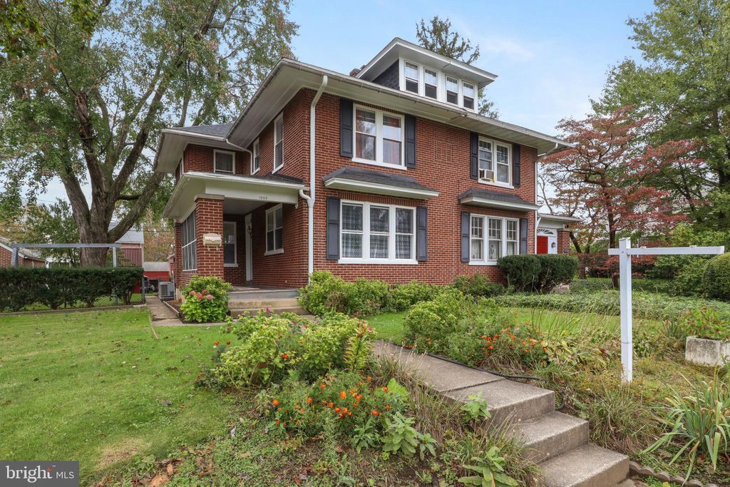Photo of 1055 Louise Avenue, LANCASTER, PA 17601 (MLS # PALA2078086)