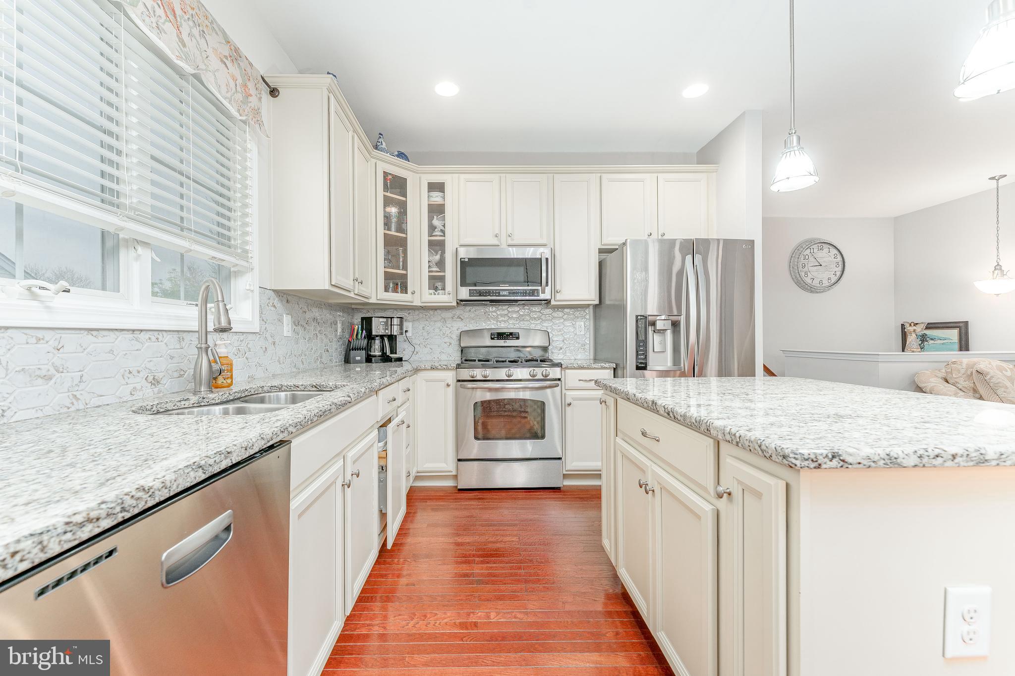 VILLAGES AT HILLVIEW - Residential