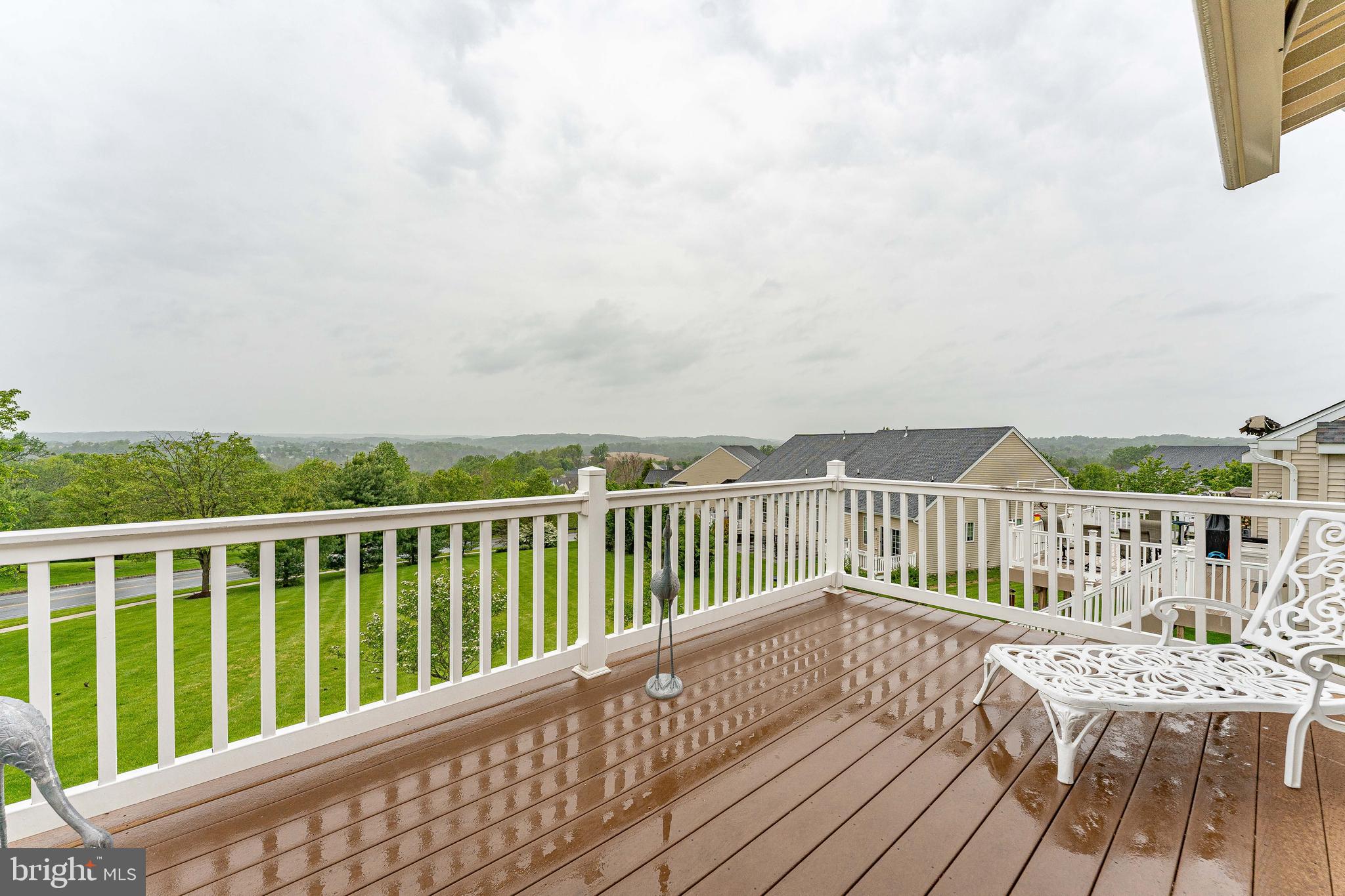 VILLAGES AT HILLVIEW - Residential