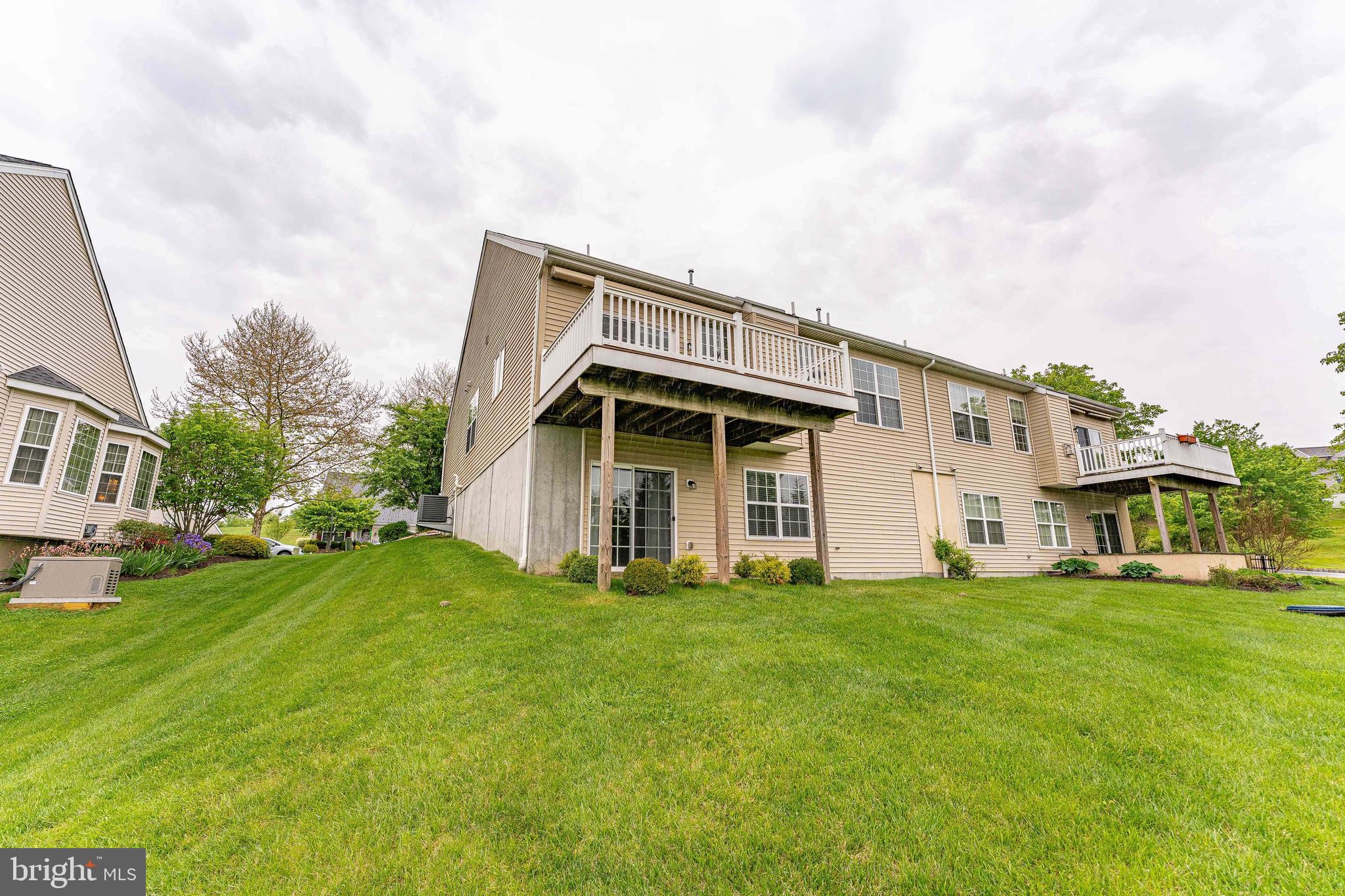 VILLAGES AT HILLVIEW - Residential