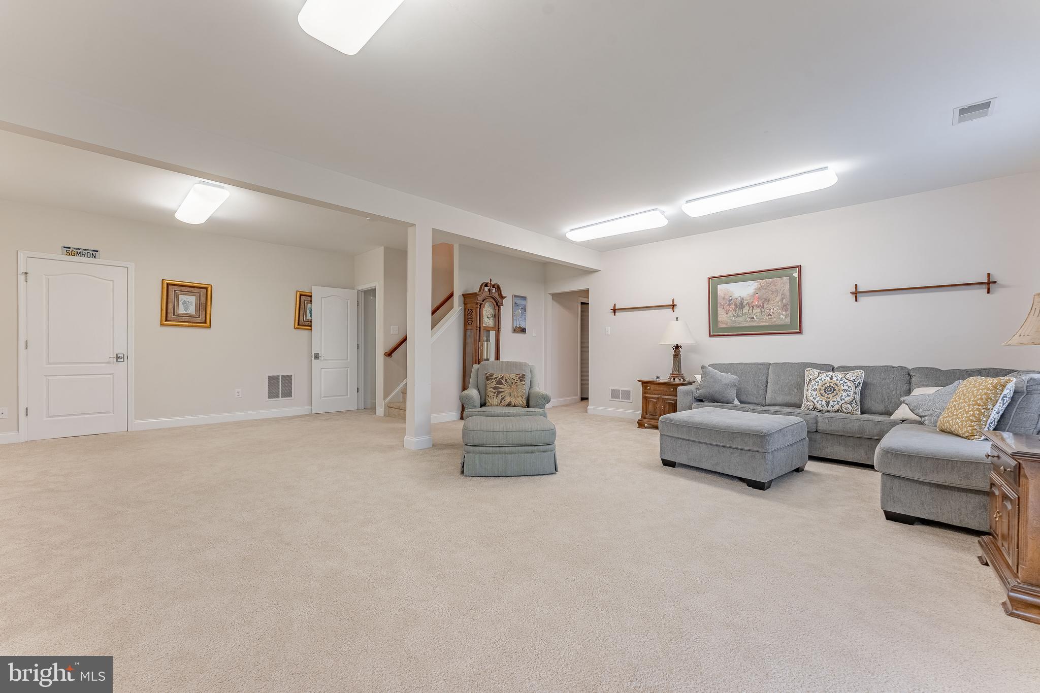 VILLAGES AT HILLVIEW - Residential