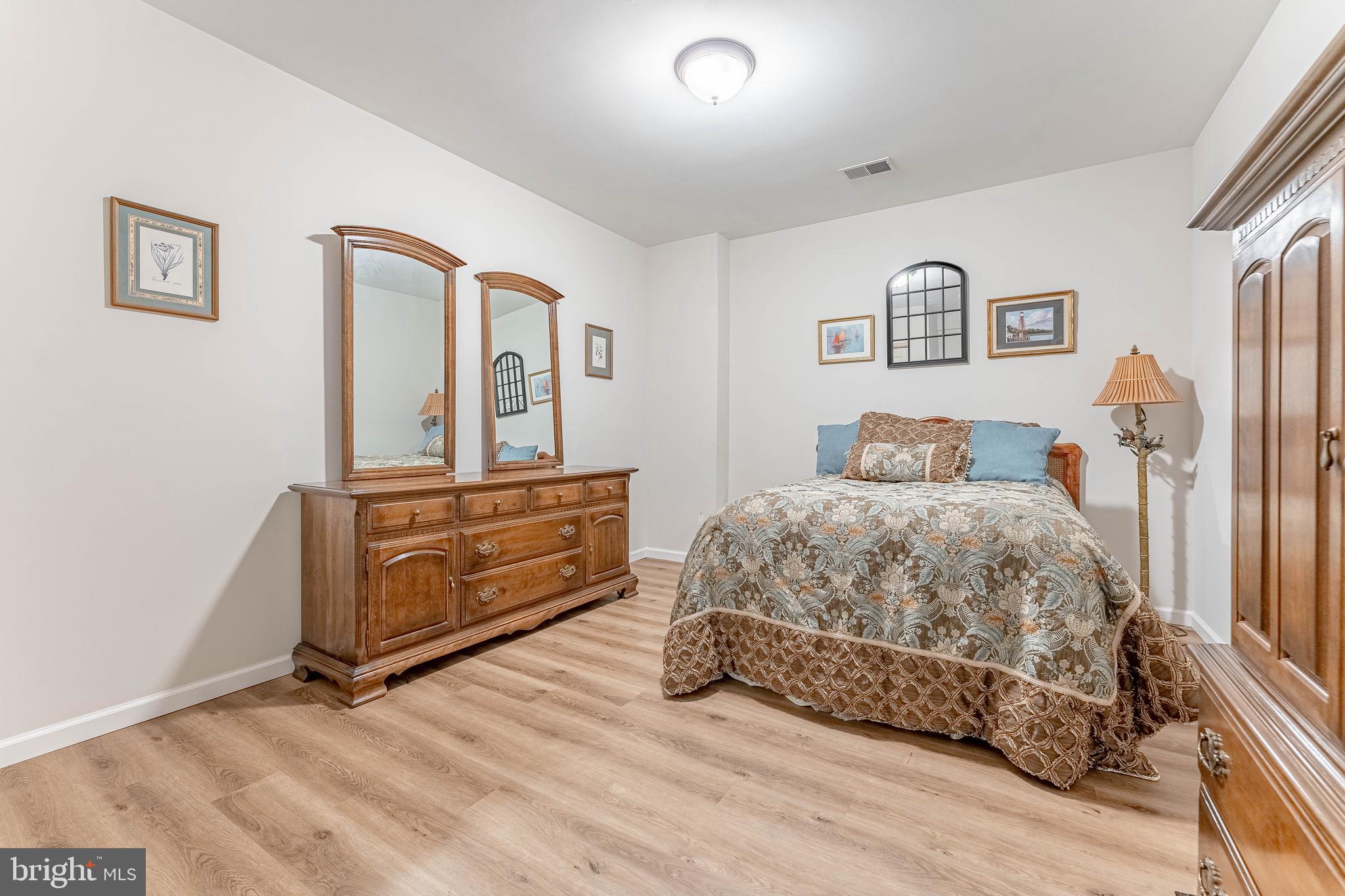 VILLAGES AT HILLVIEW - Residential