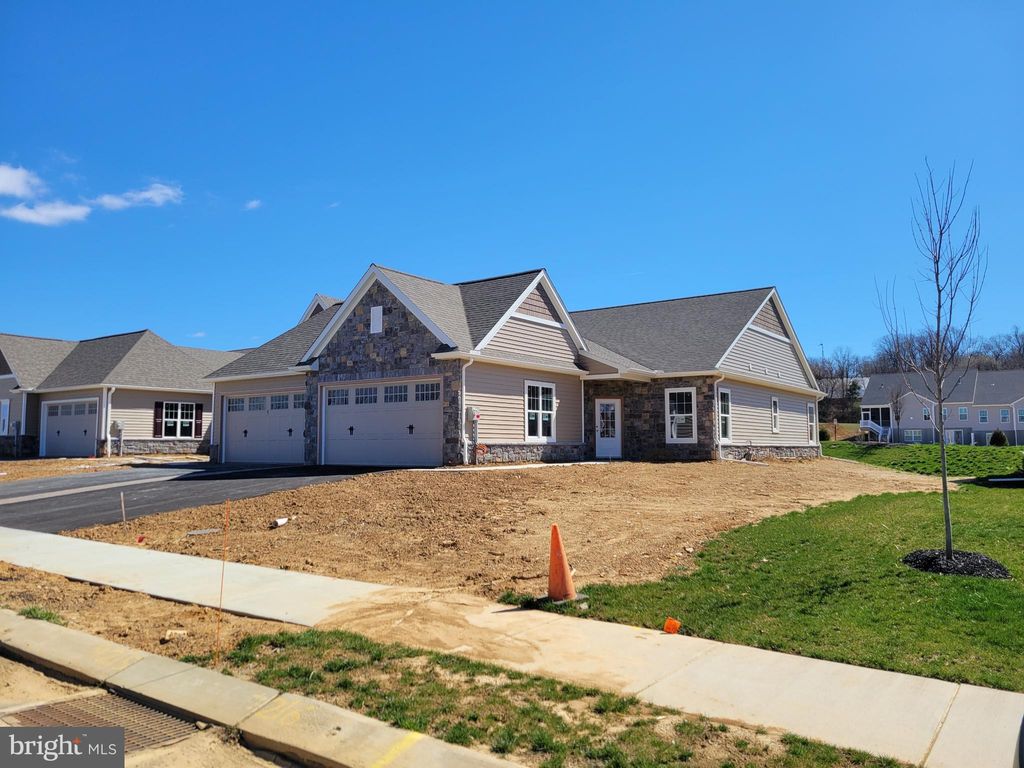 Photo of 380 Meadow Rose Drive #215, Lititz, PA 17543 (MLS # PALA2037610)