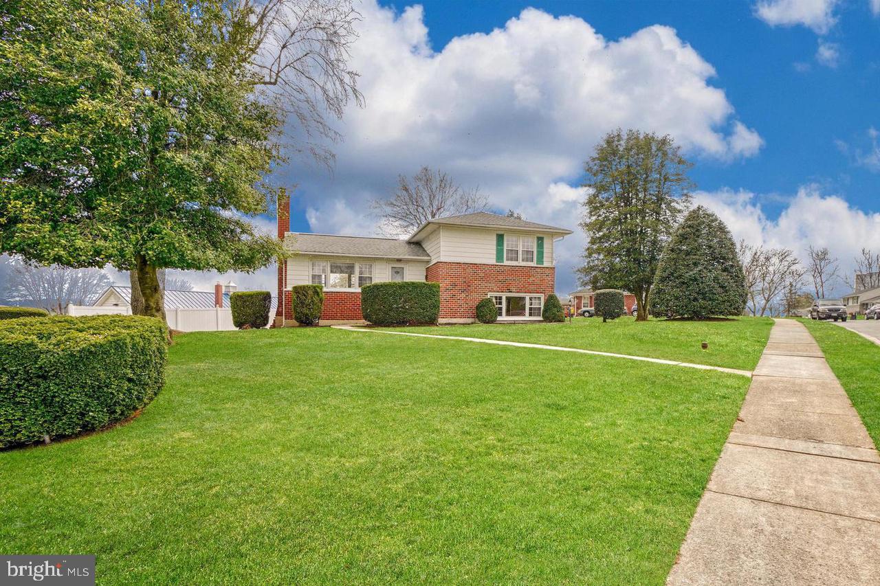 CAMPUS HILLS - Residential