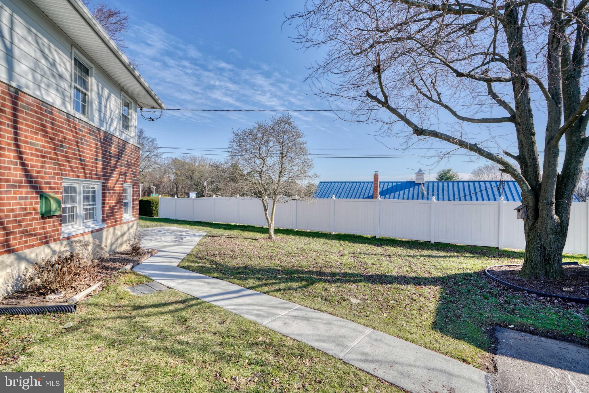 CAMPUS HILLS - Residential