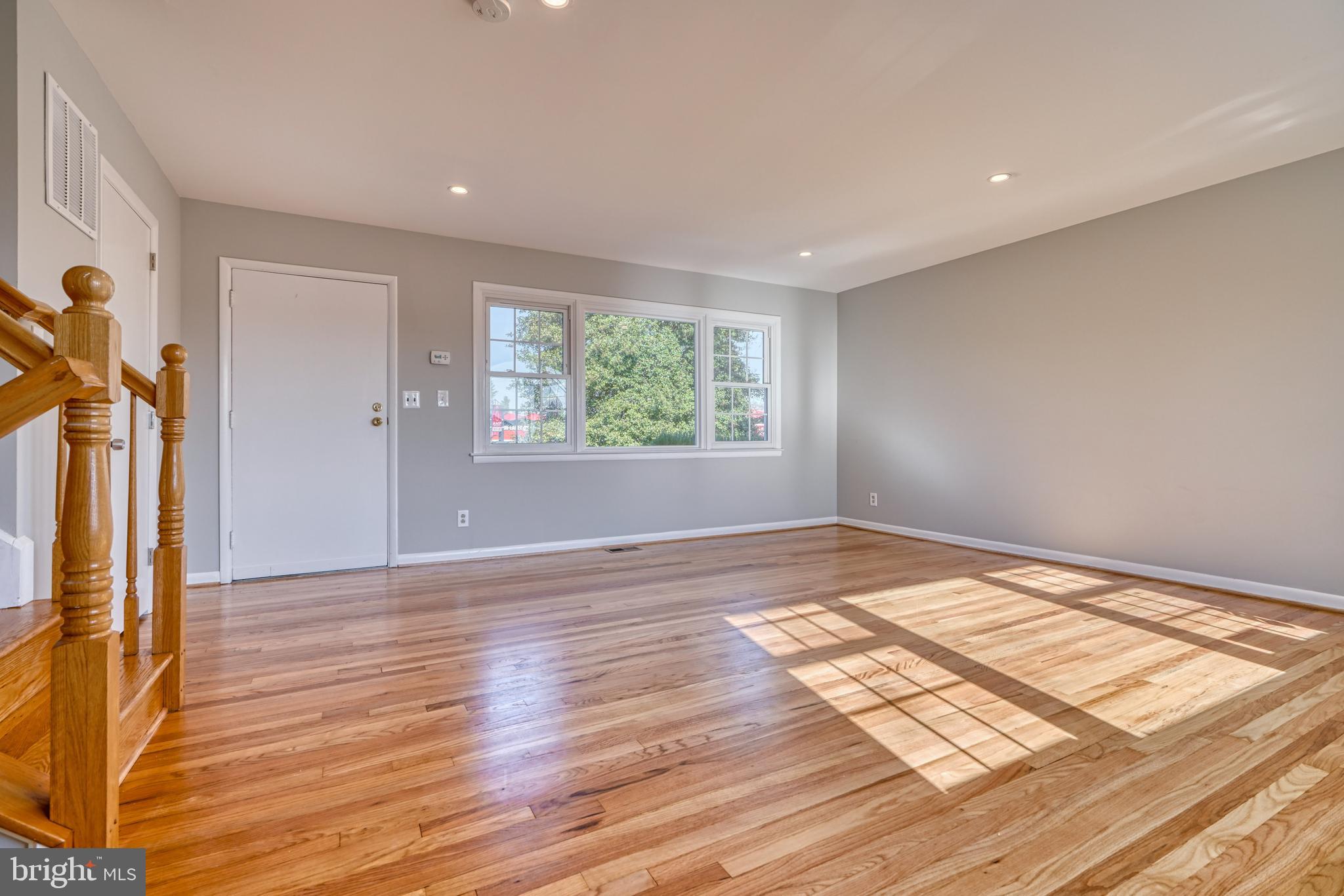 CAMPUS HILLS - Residential