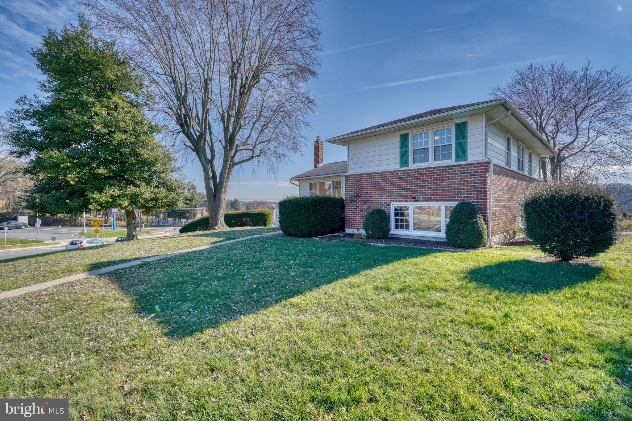 CAMPUS HILLS - Residential