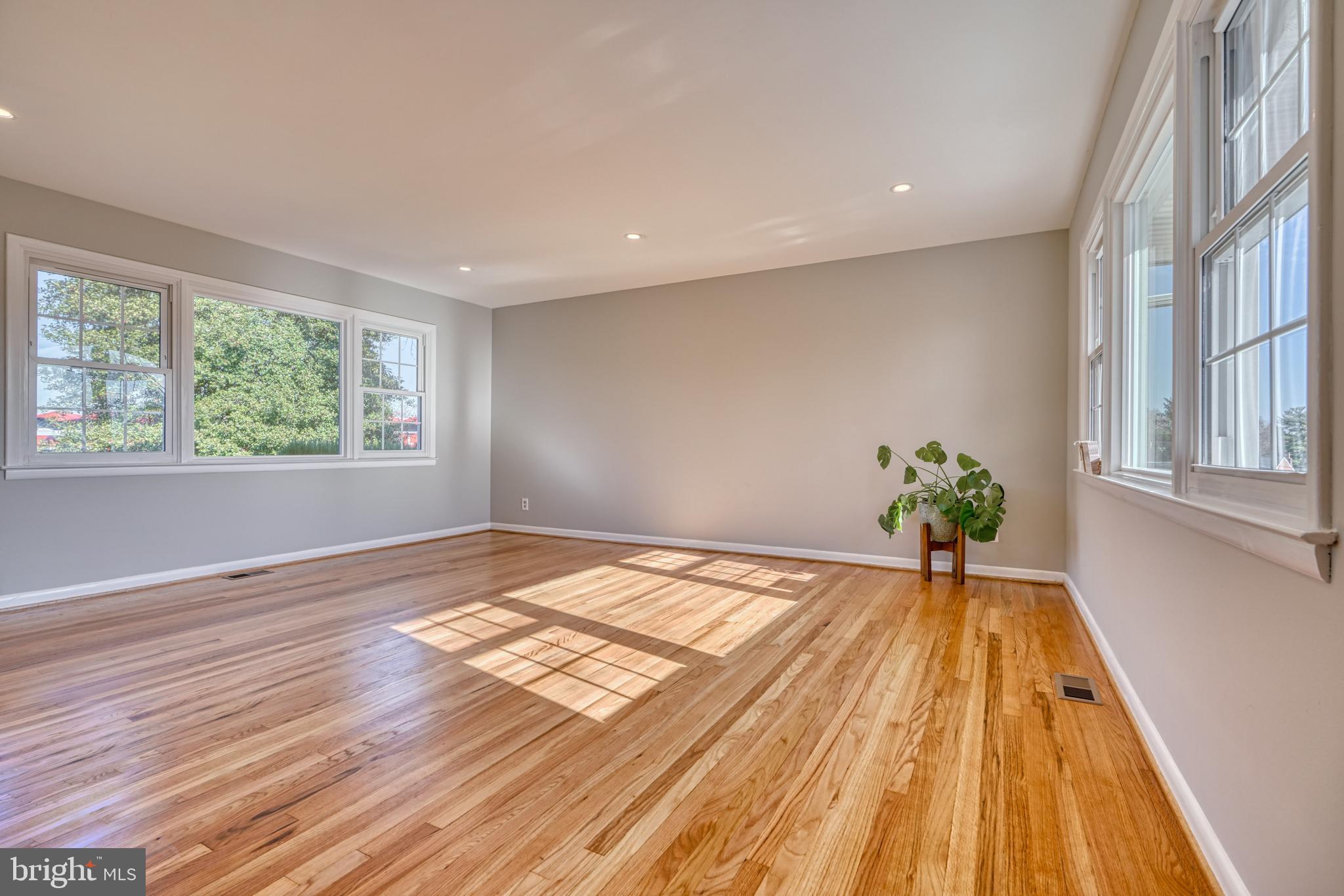 CAMPUS HILLS - Residential