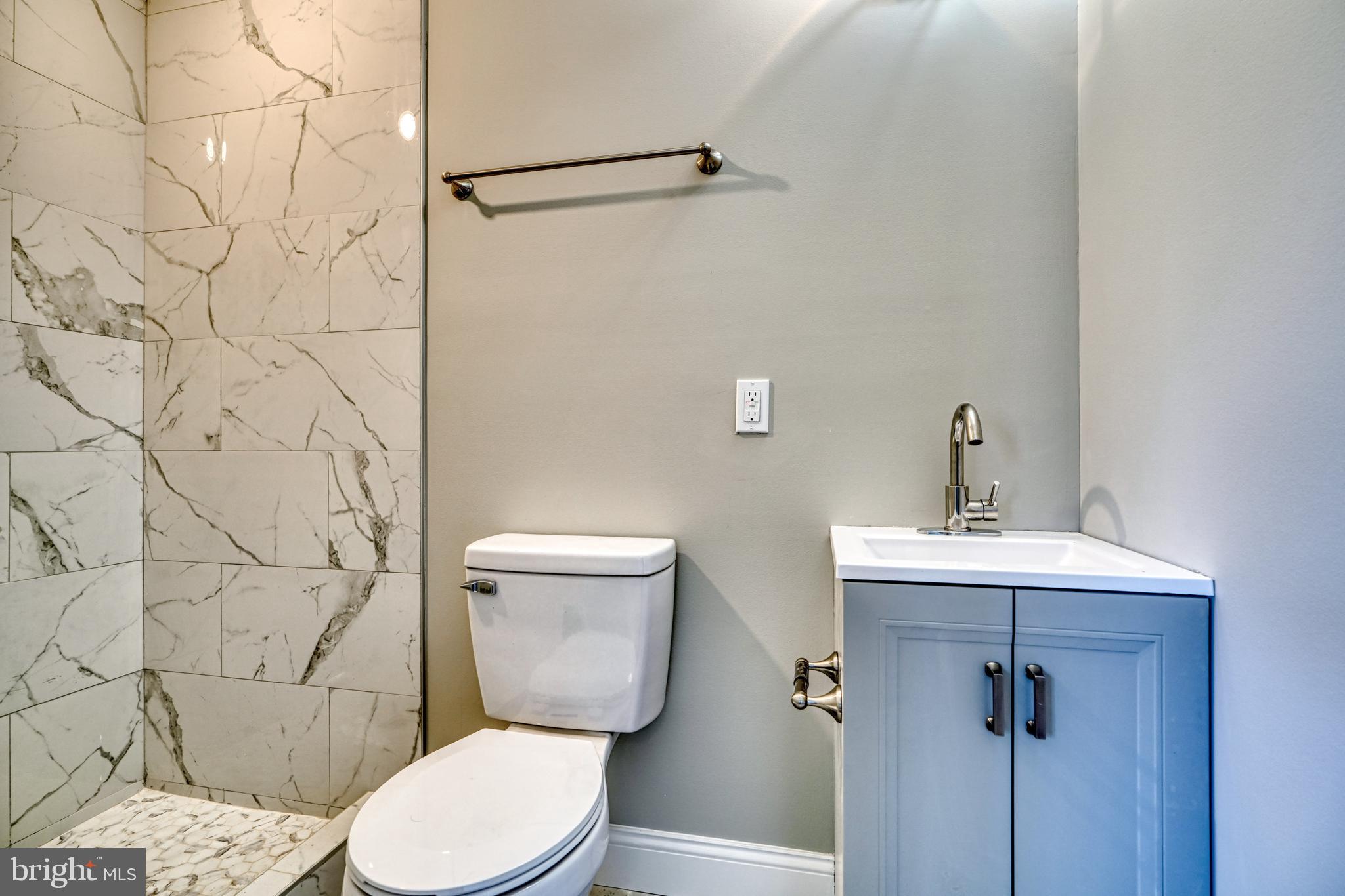 CAMPUS HILLS - Residential