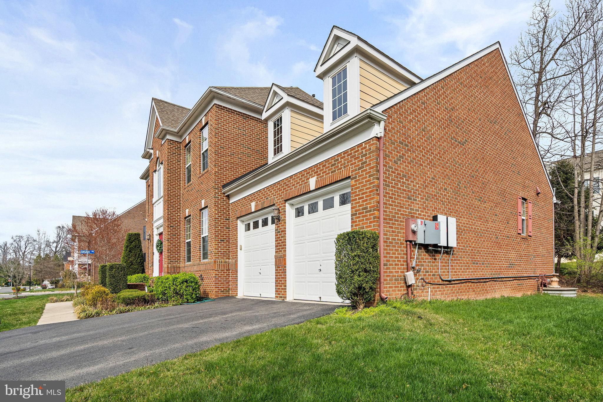 4561 RONA PLACE