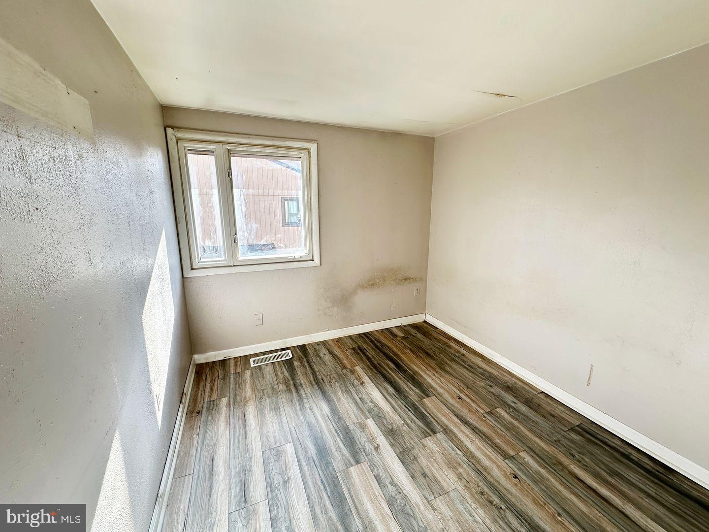 WOODSIDE SQUARE - Residential