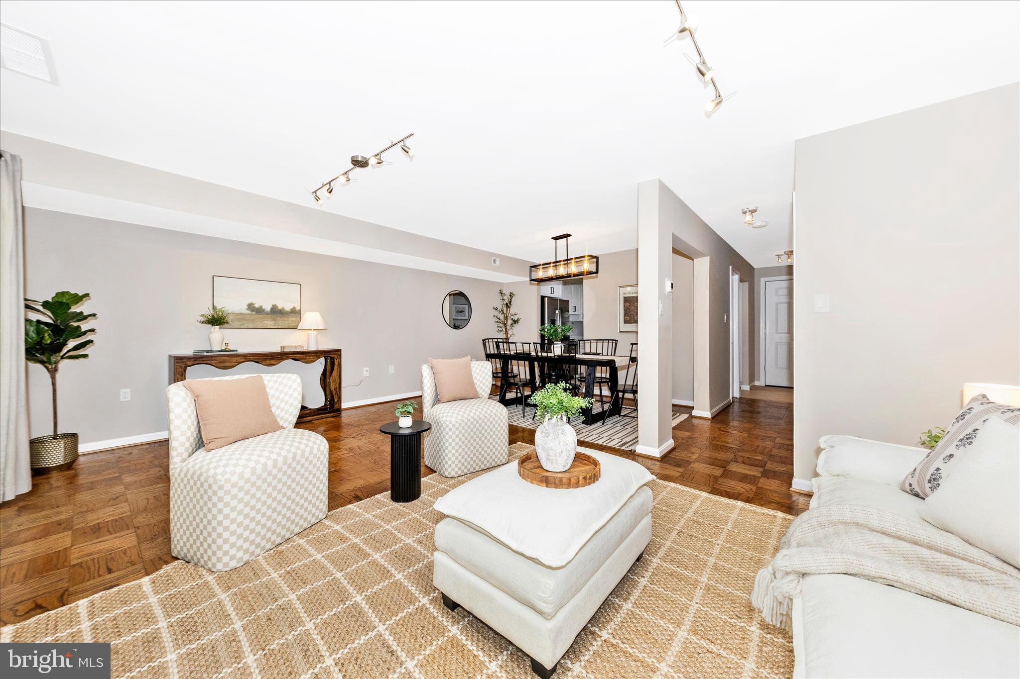 846 AZALEA DRIVE