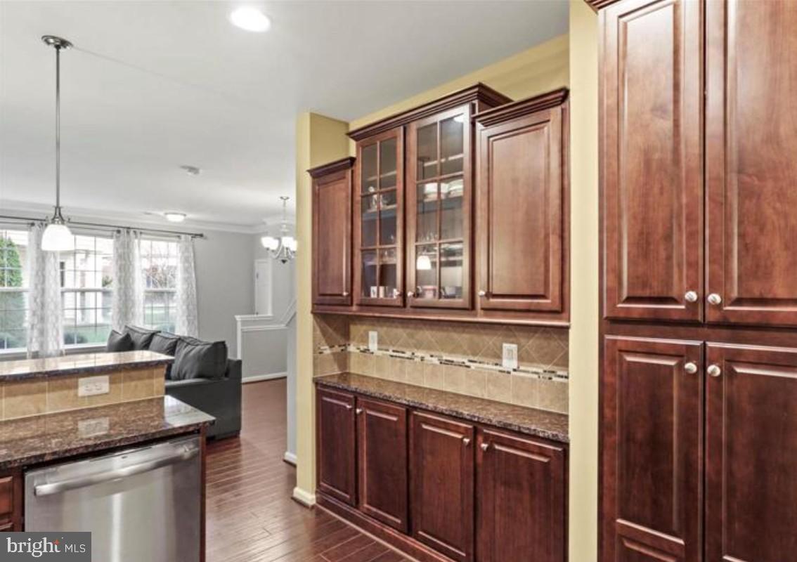 DANE RIDGE CONDO - Residential Lease