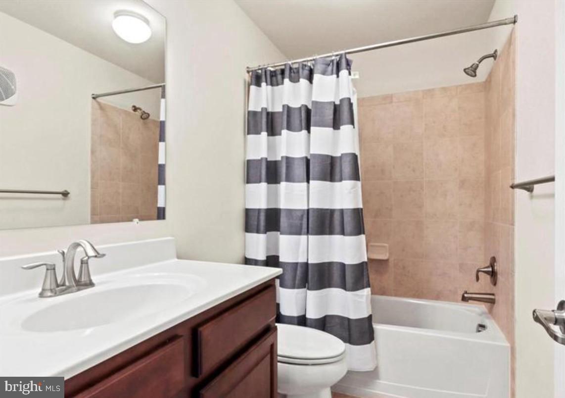 DANE RIDGE CONDO - Residential Lease