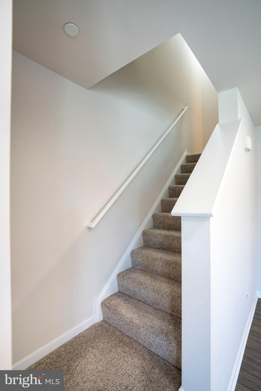 GRAYS POINTE - Residential