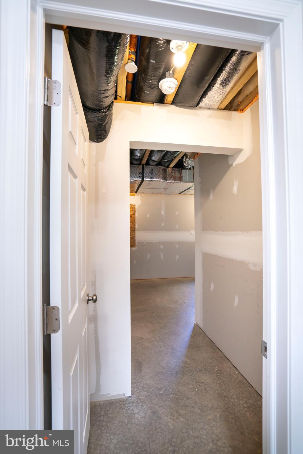 GRAYS POINTE - Residential