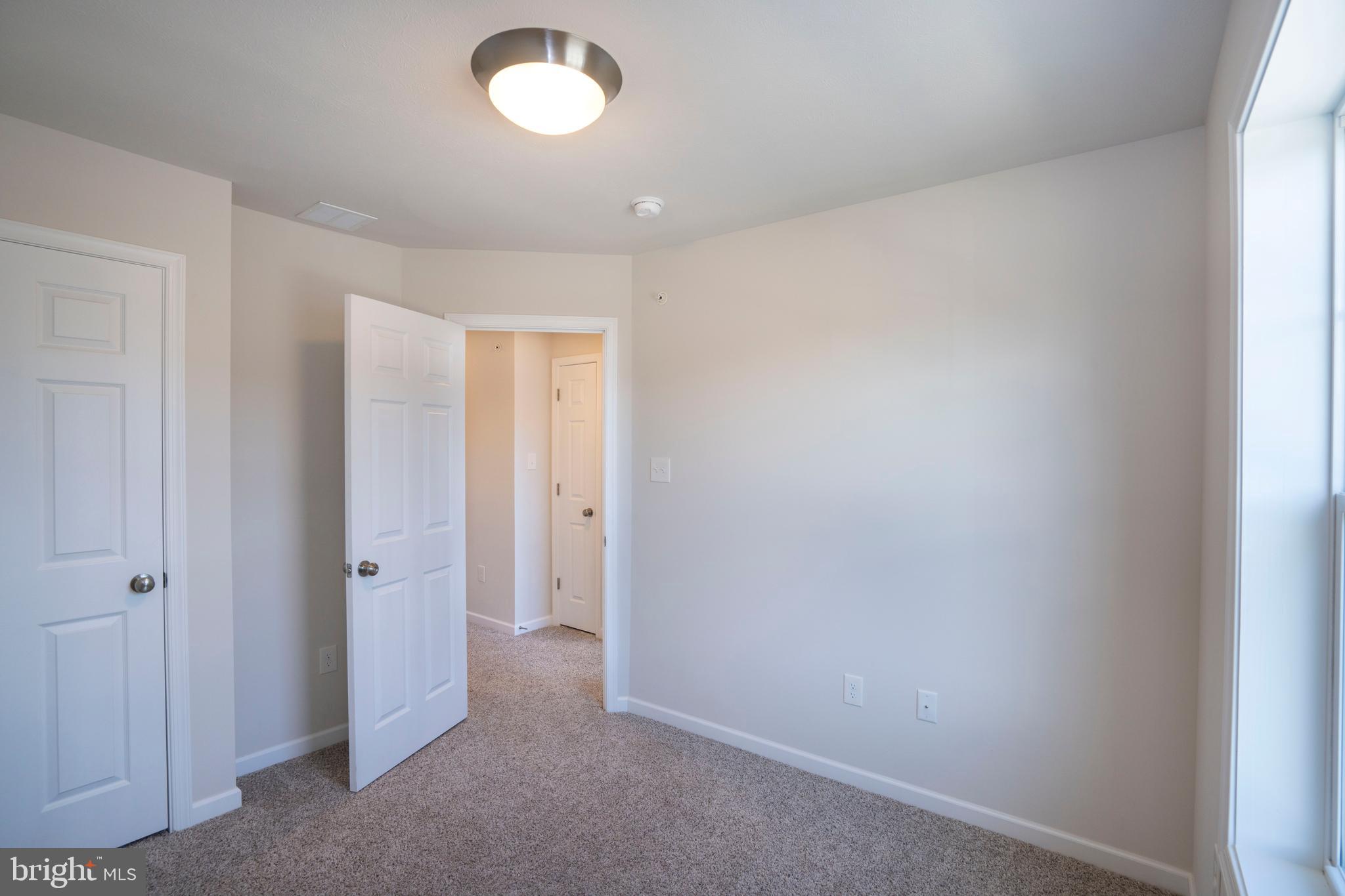 GRAYS POINTE - Residential