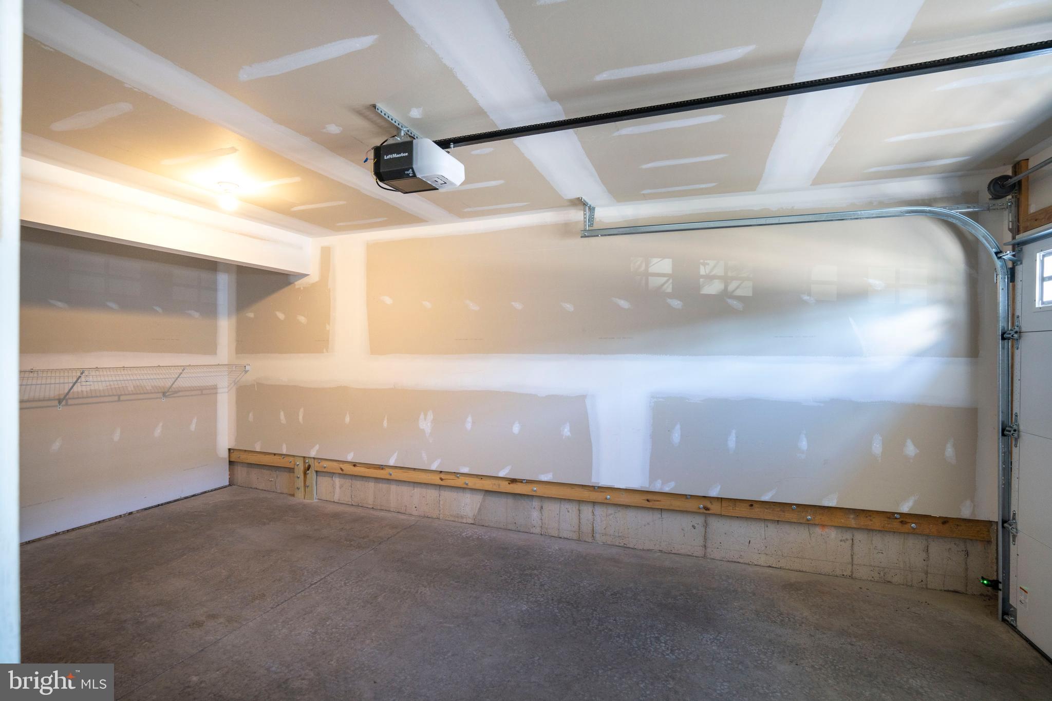 GRAYS POINTE - Residential