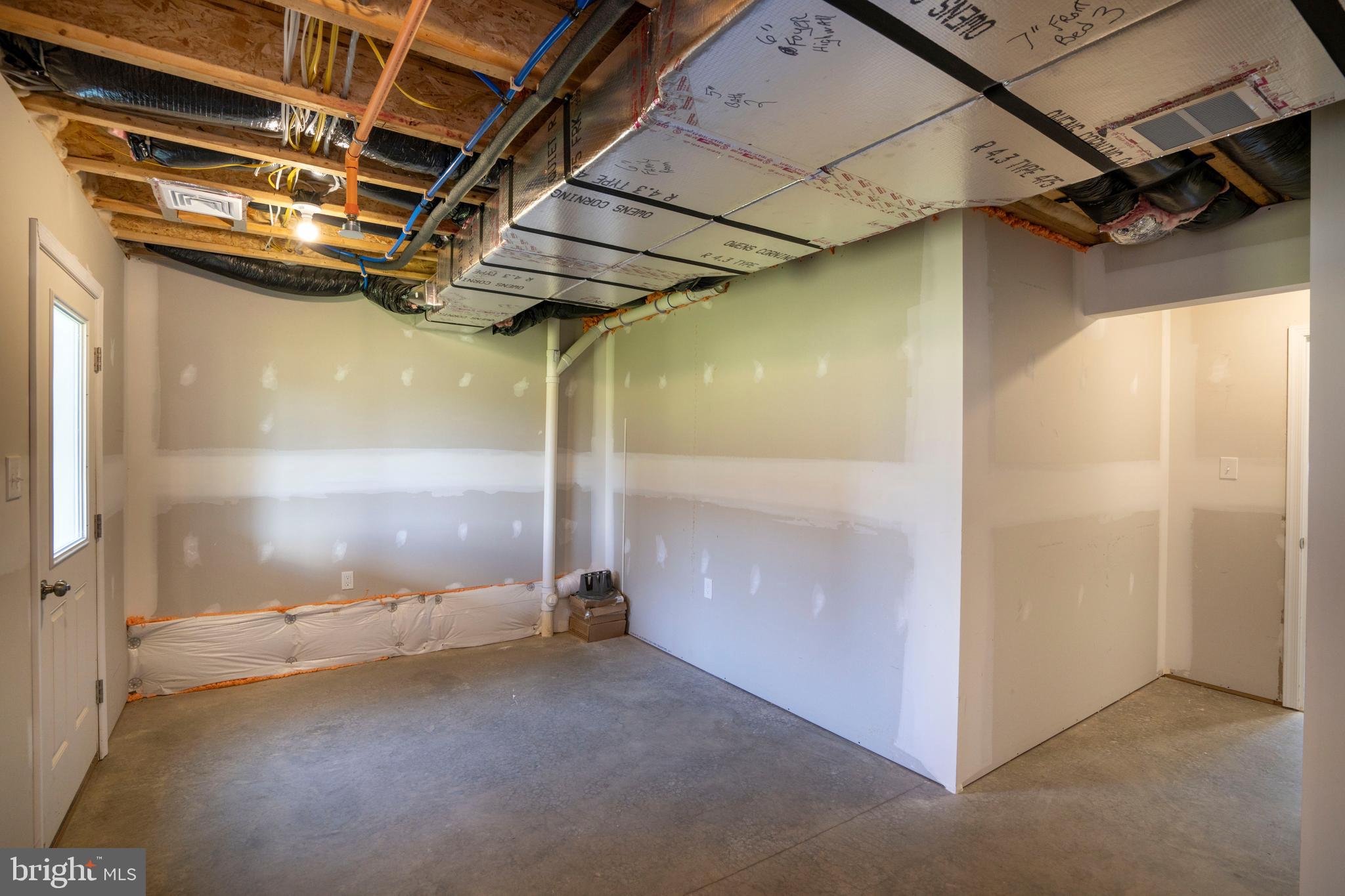 GRAYS POINTE - Residential