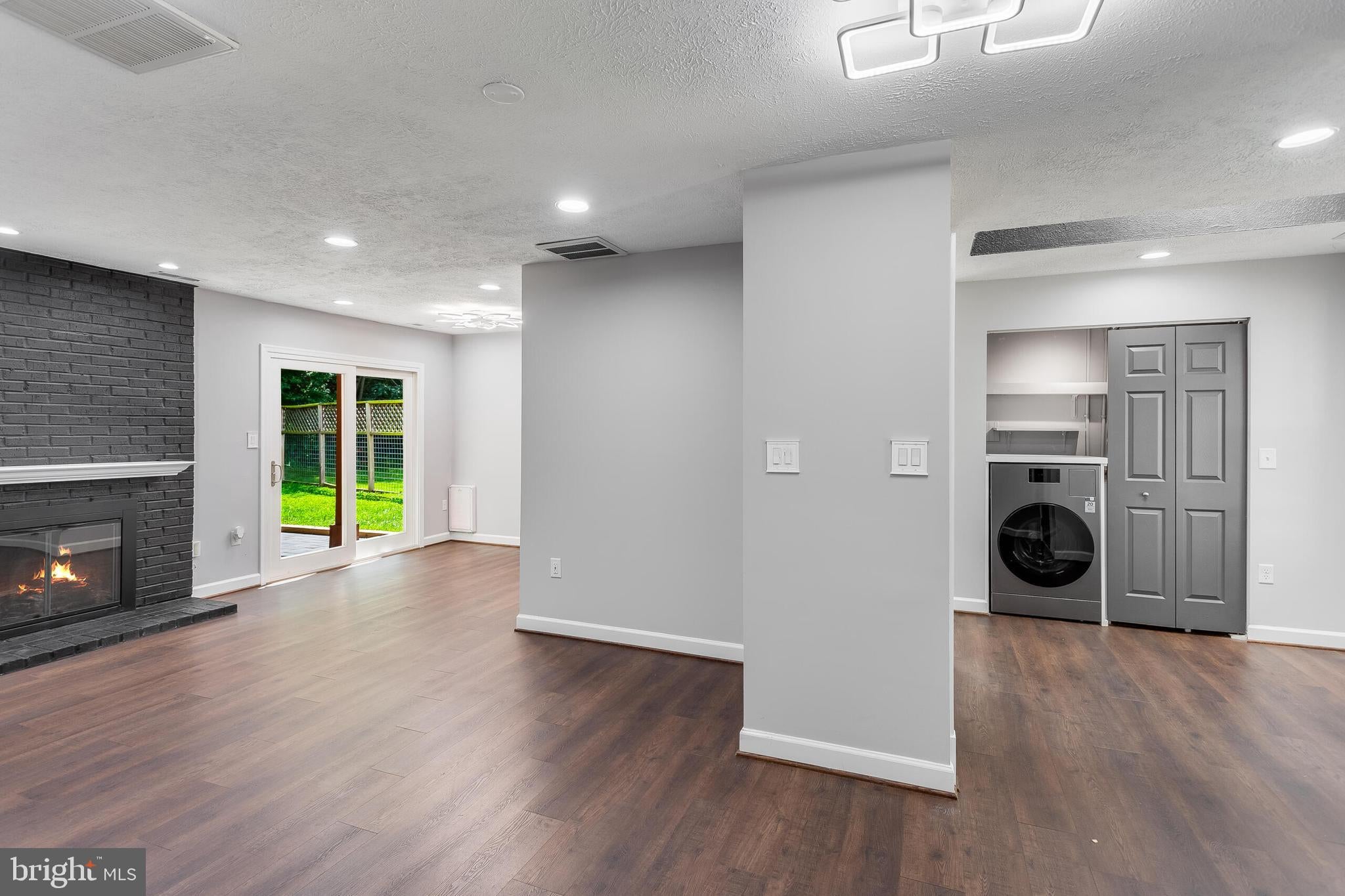 305 ALEXIS DRIVE