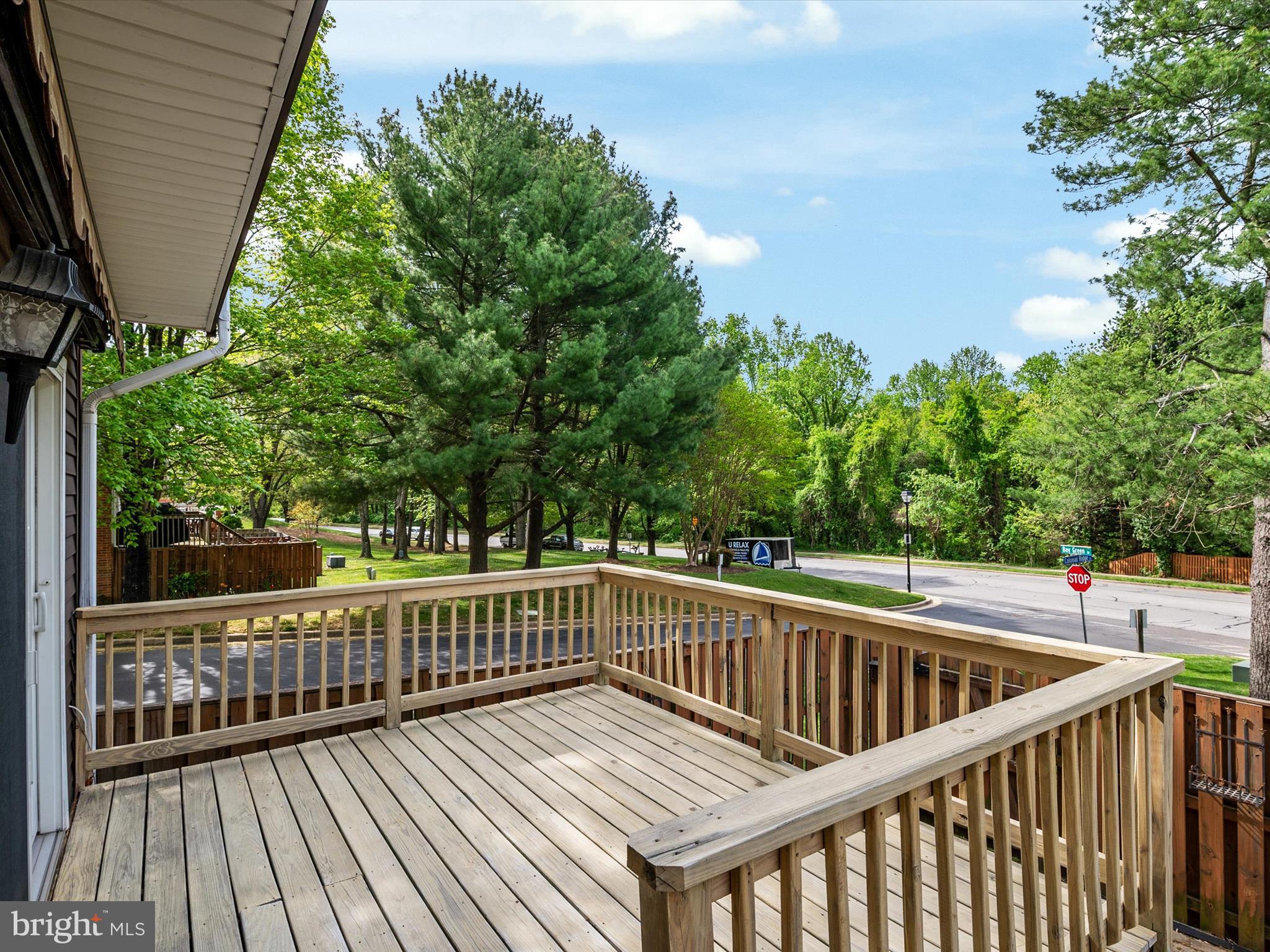 BAY HILLS - COLONIAL RIDGE - Residential