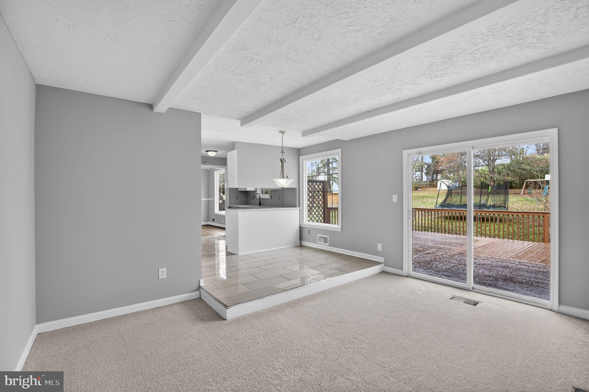 SANDY SPRING ESTATES - Residential