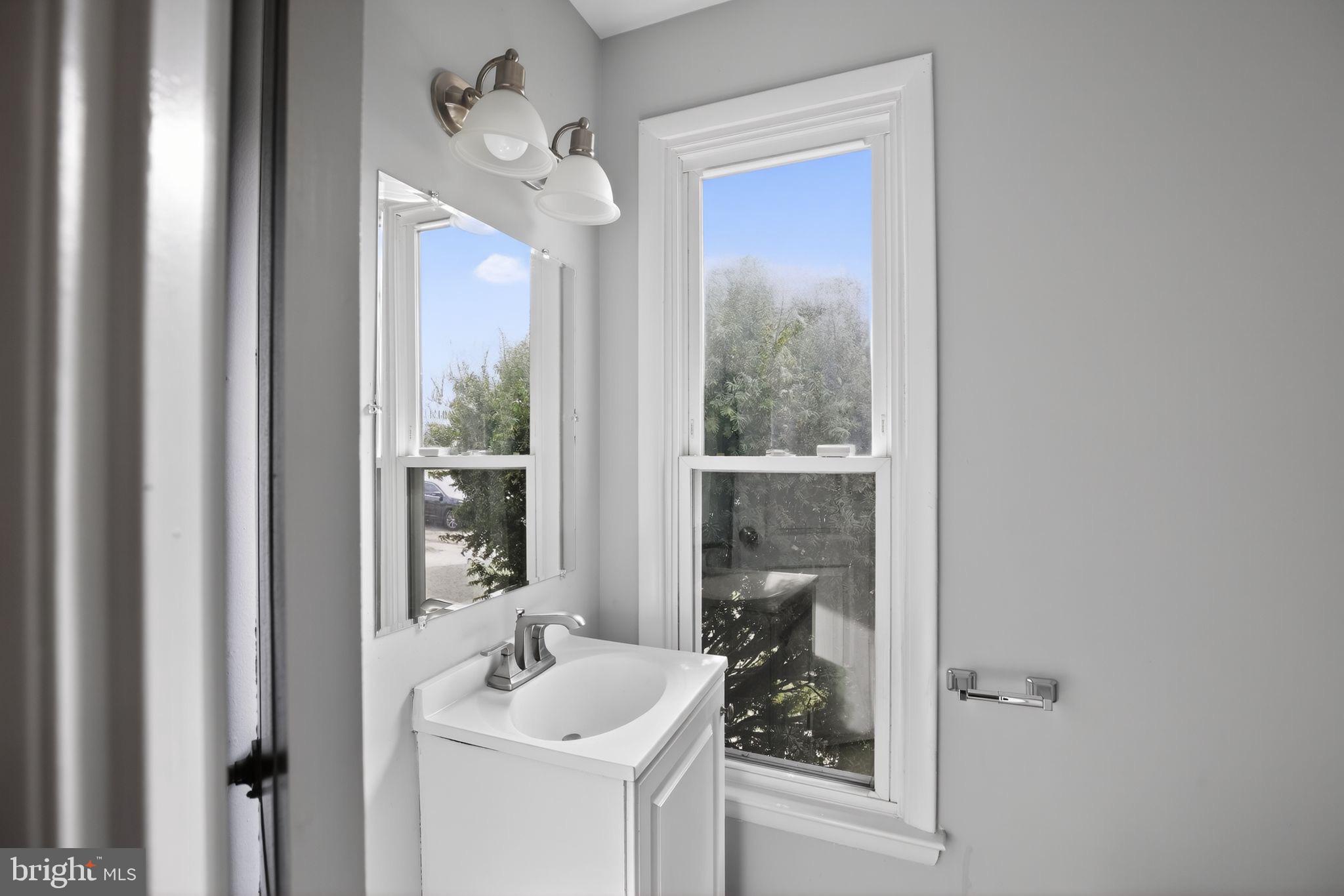 SANDY SPRING ESTATES - Residential