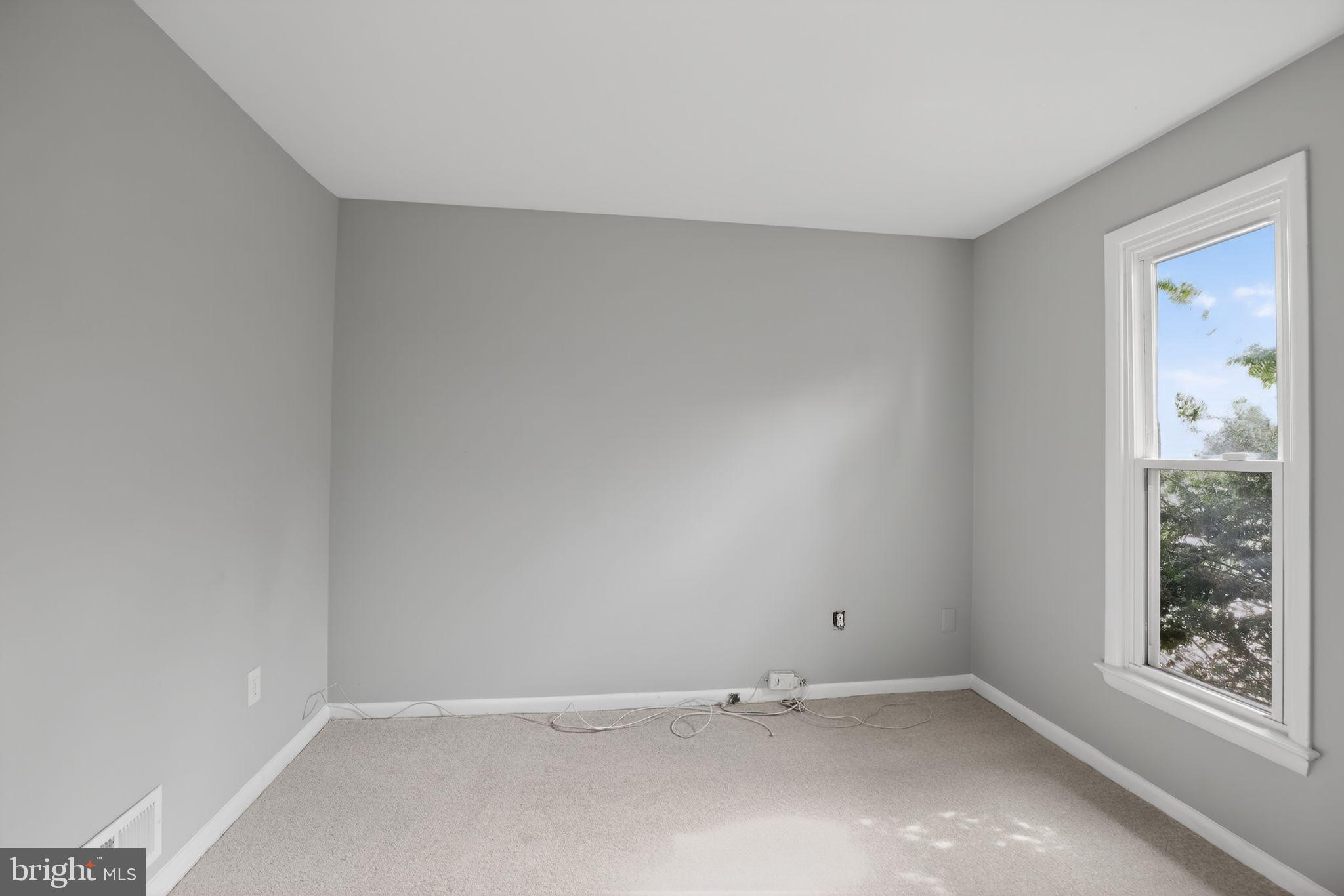 SANDY SPRING ESTATES - Residential