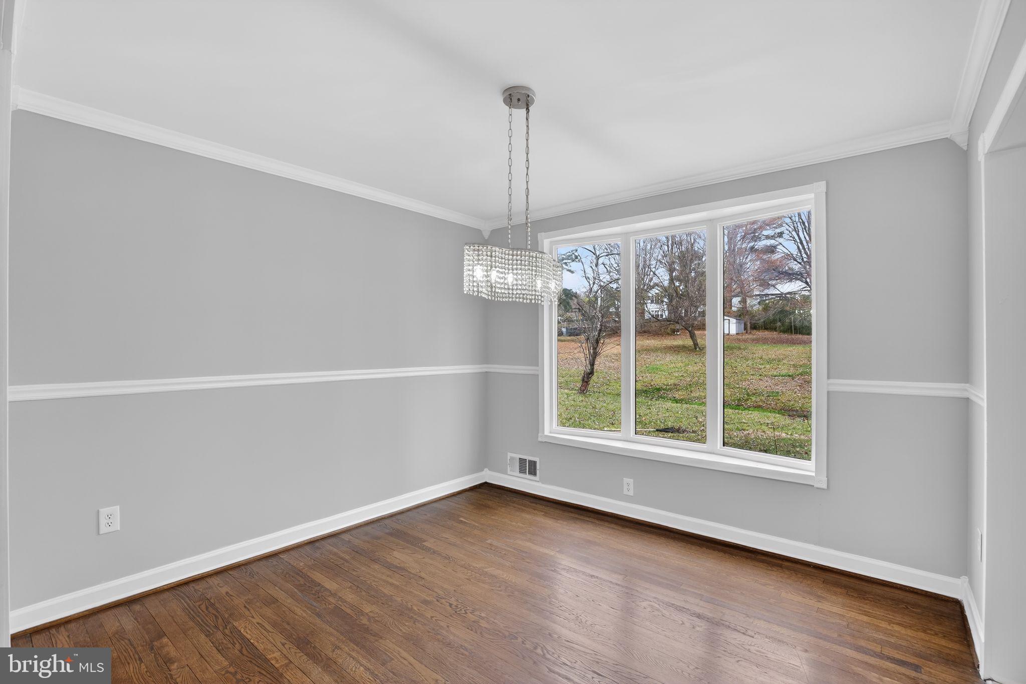 SANDY SPRING ESTATES - Residential