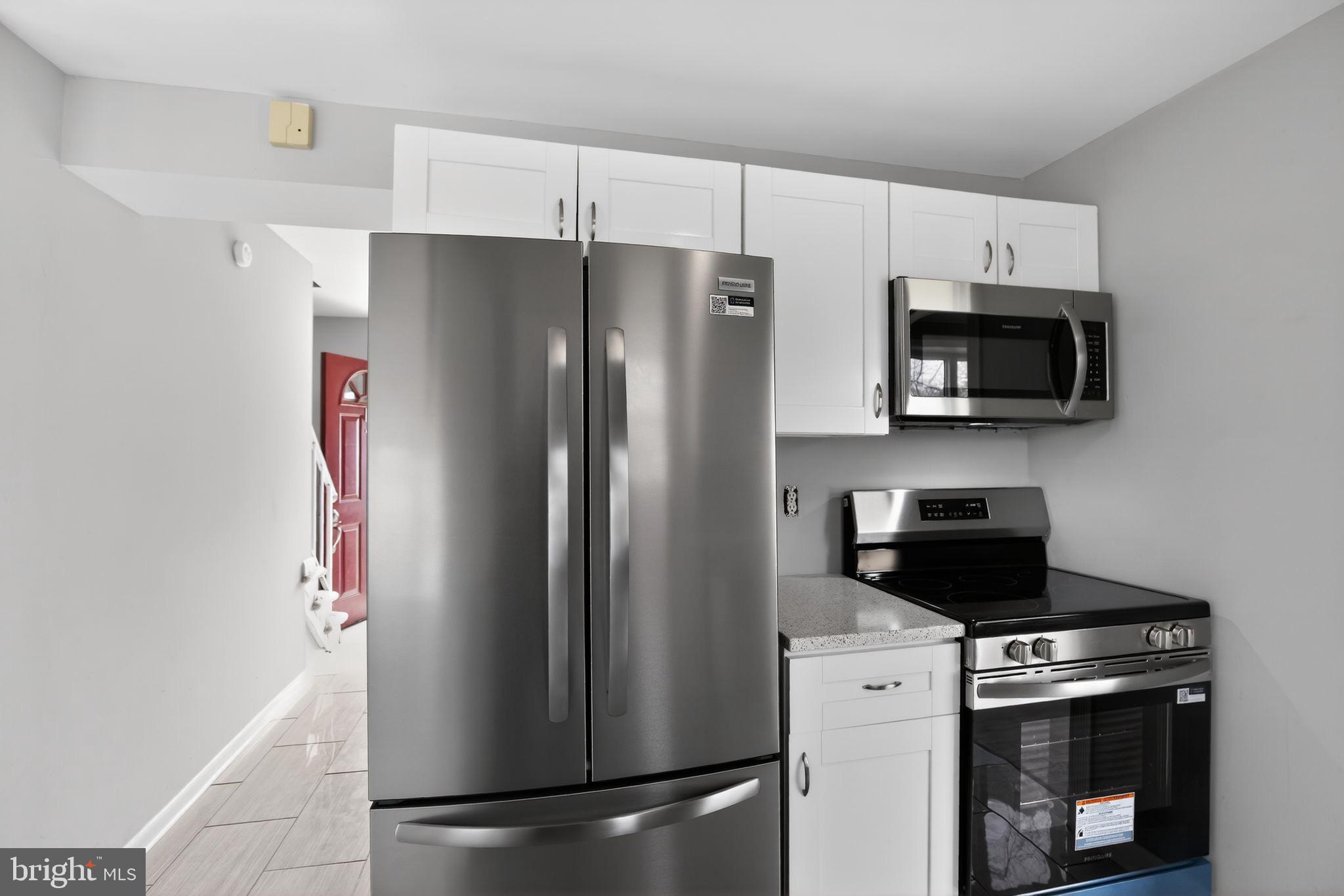 SANDY SPRING ESTATES - Residential