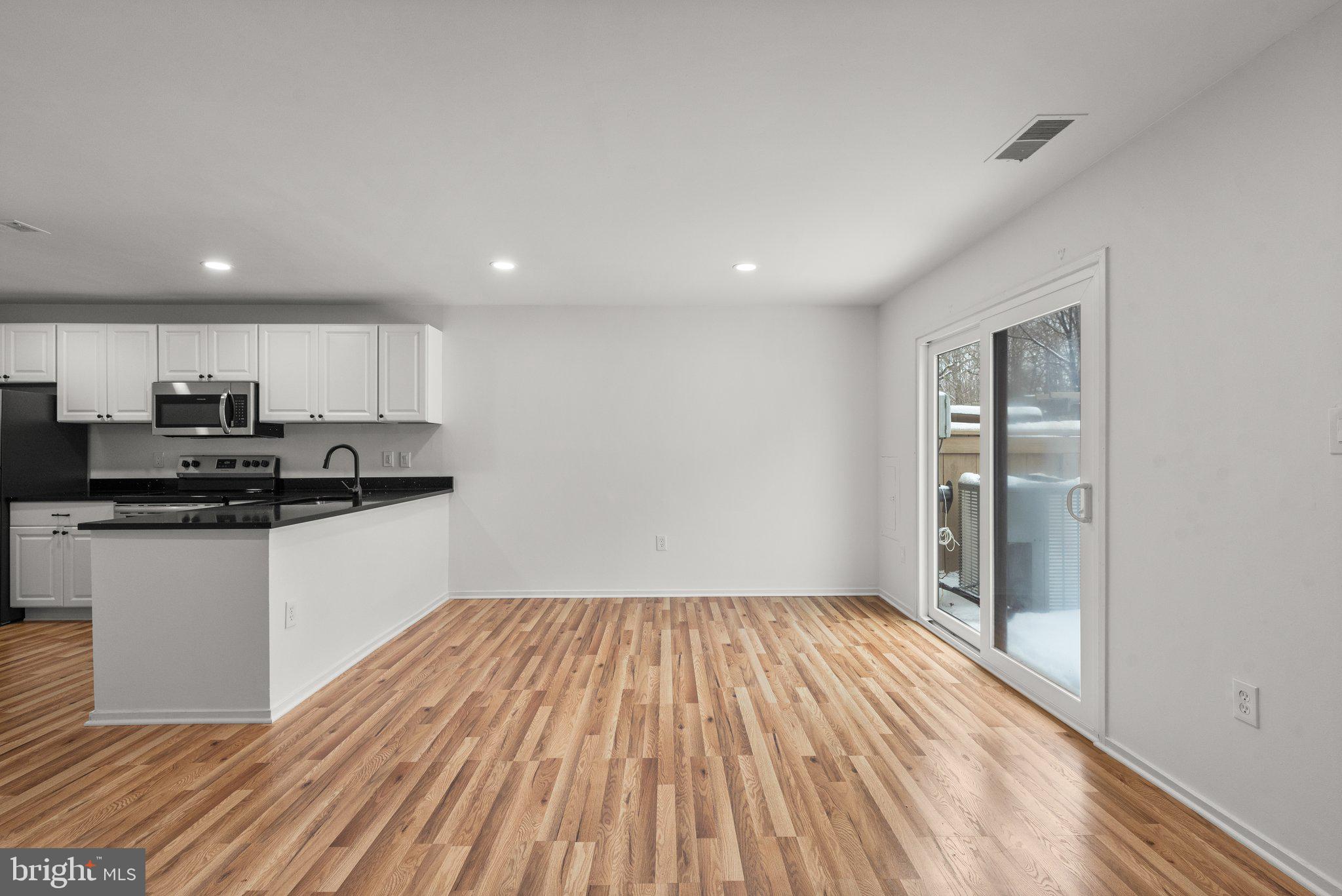 MCKENDREE - Residential Lease