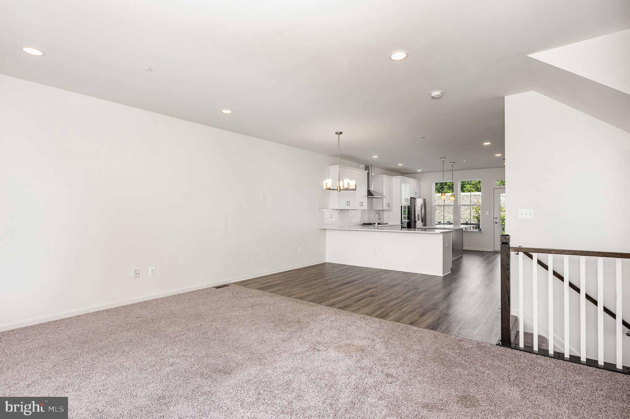 ROSEDALE - Residential