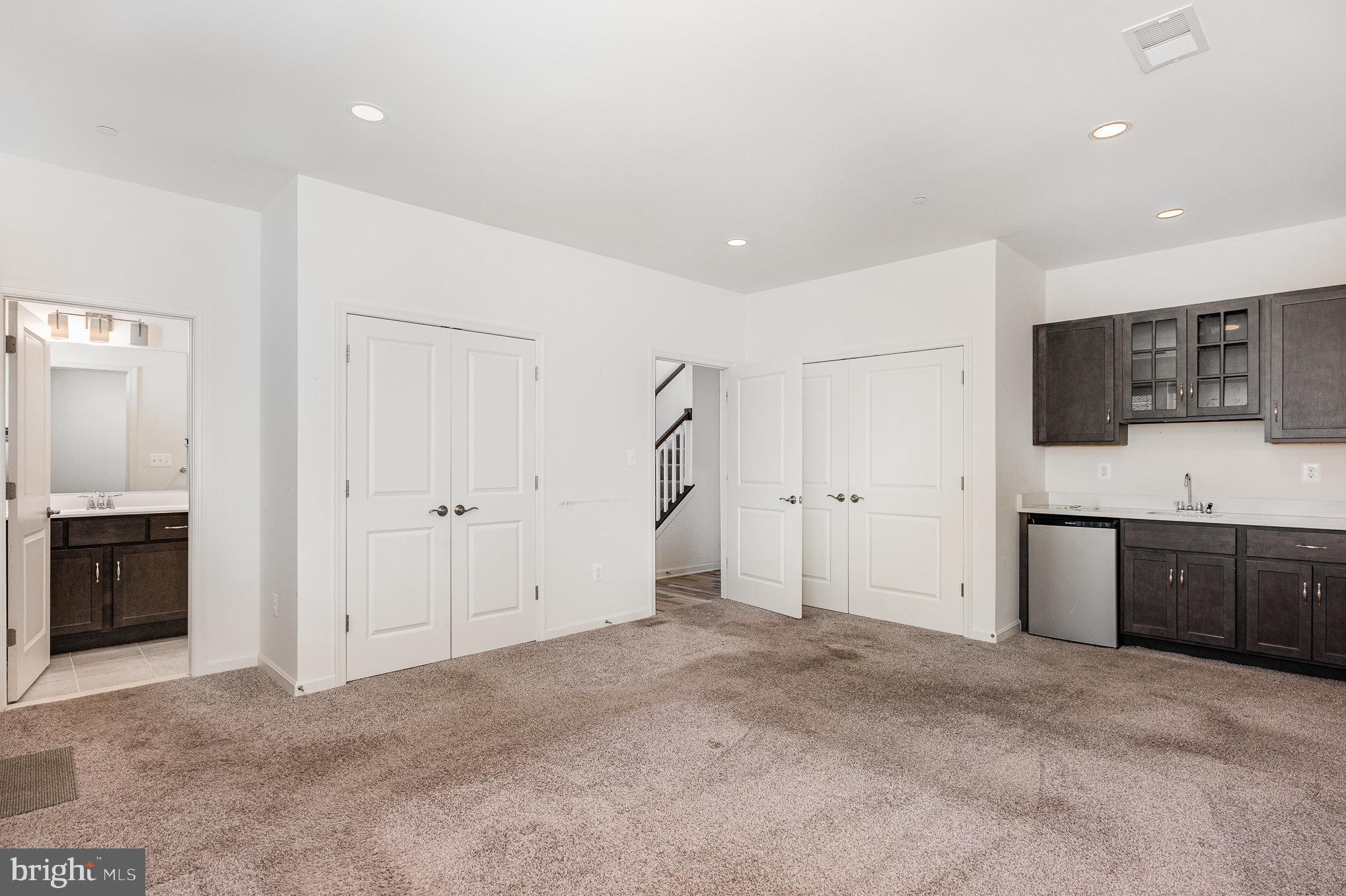 ROSEDALE - Residential